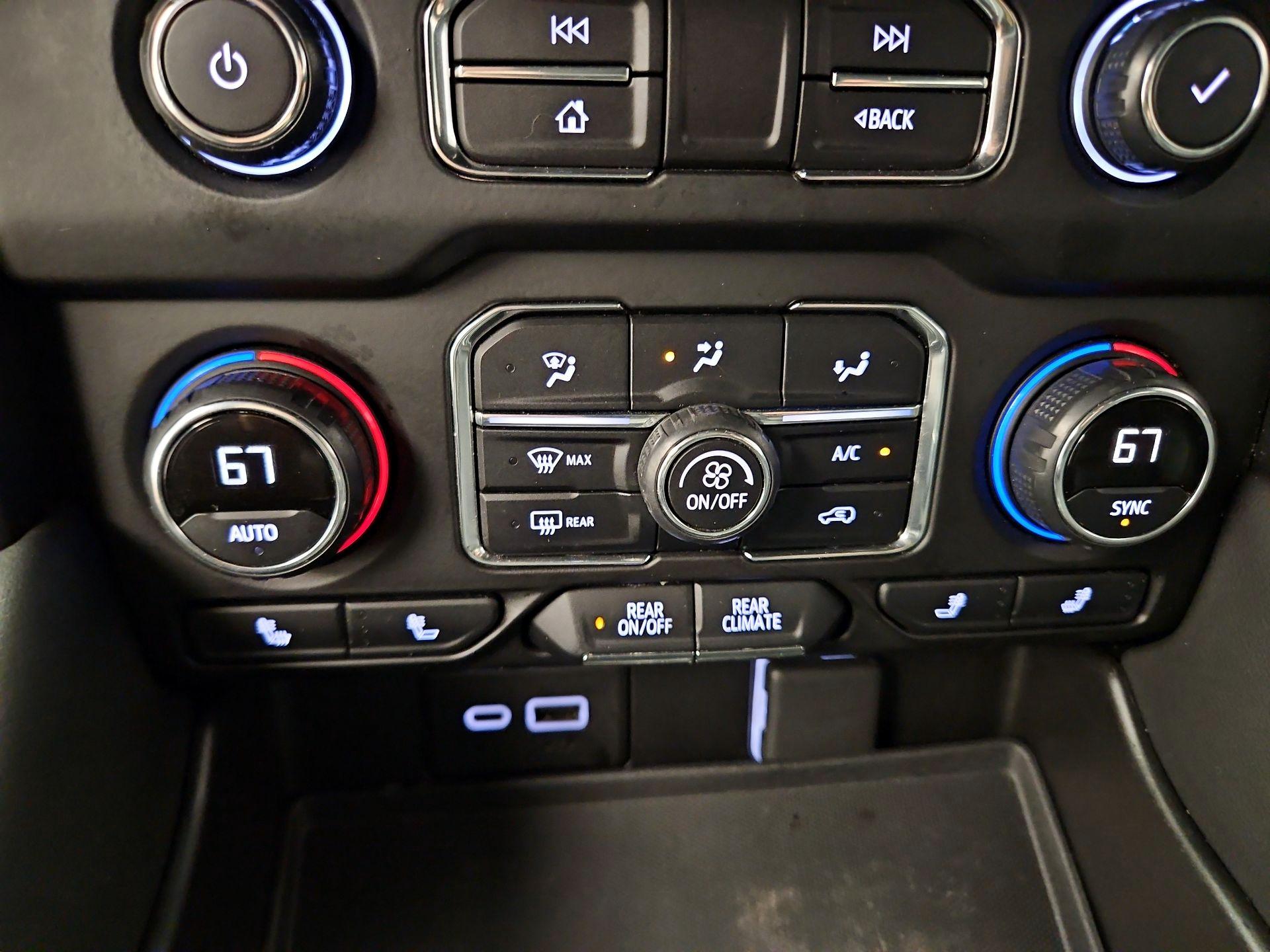 Thumbnail: 2021 Chevrolet Suburban - 16