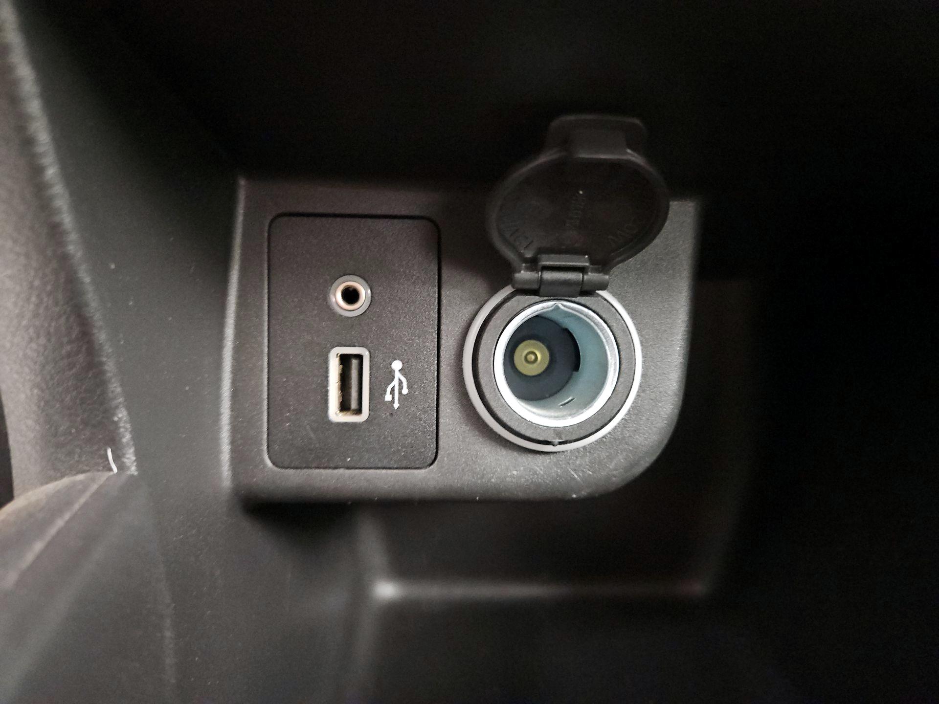 Thumbnail: 2022 Nissan Kicks - 18