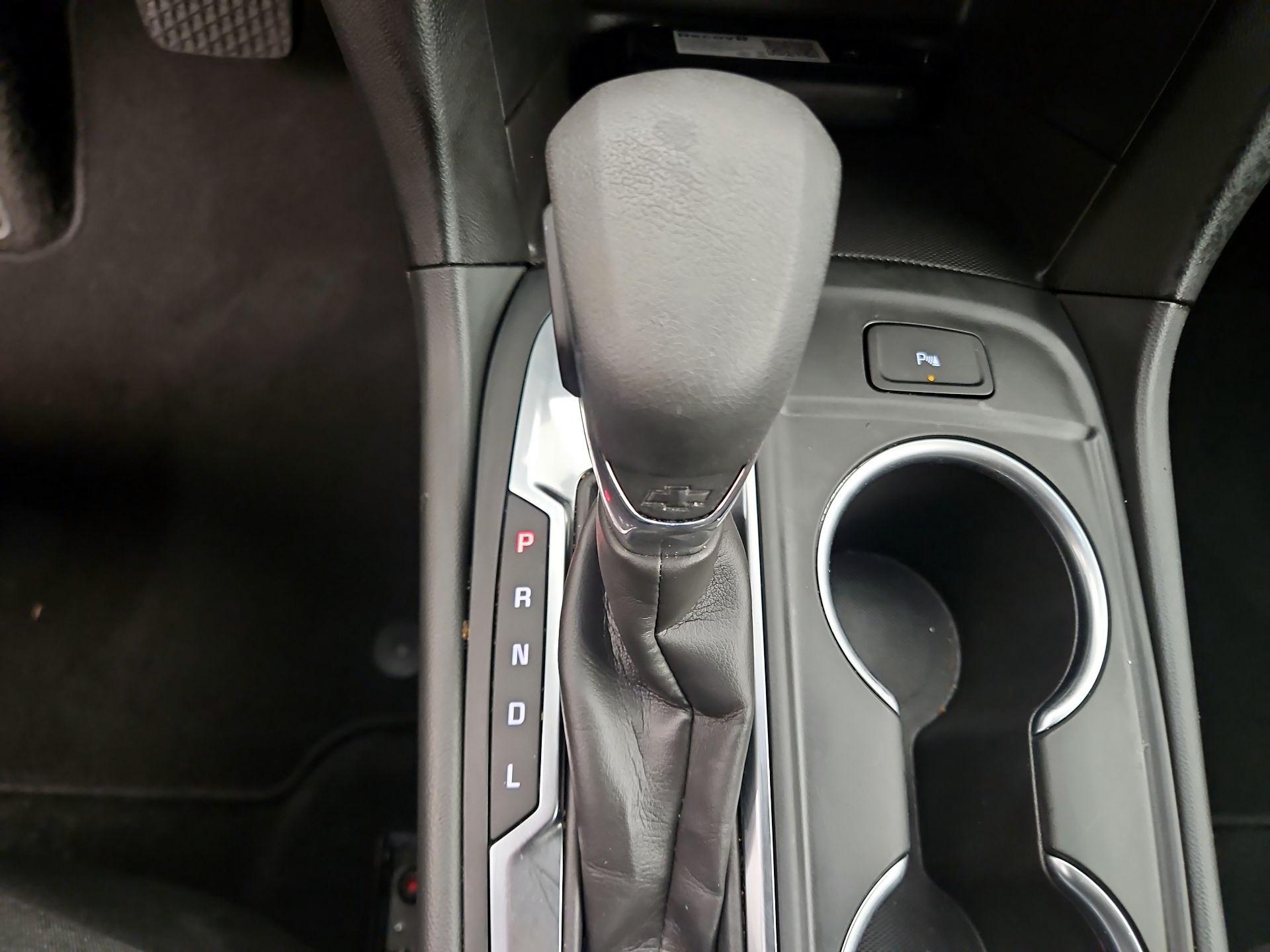 Thumbnail: 2022 Chevrolet Equinox - 17