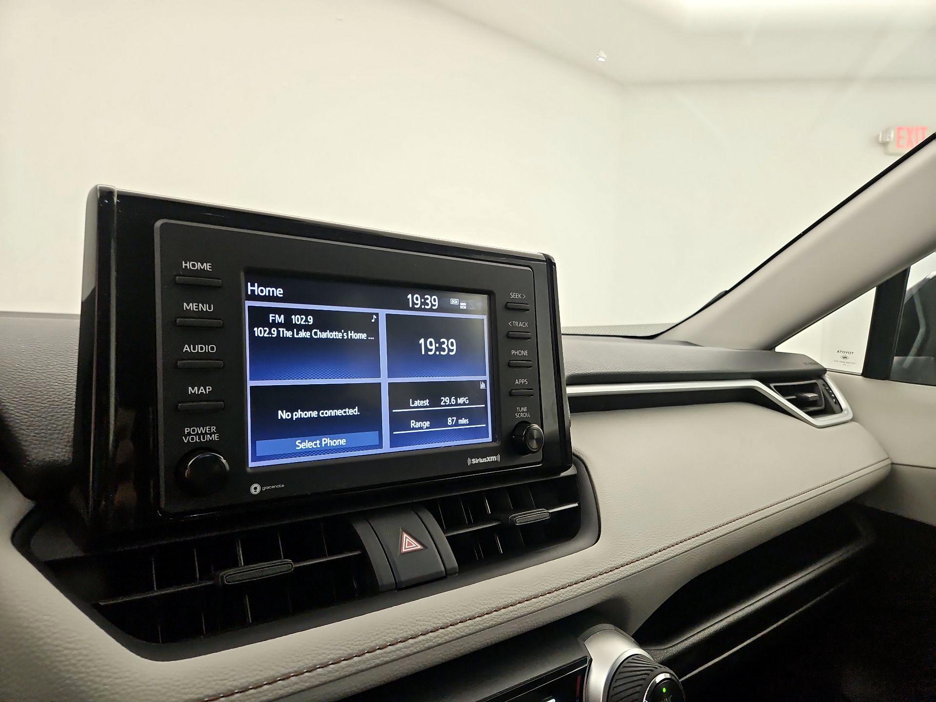 Thumbnail: 2021 Toyota RAV4 - 15