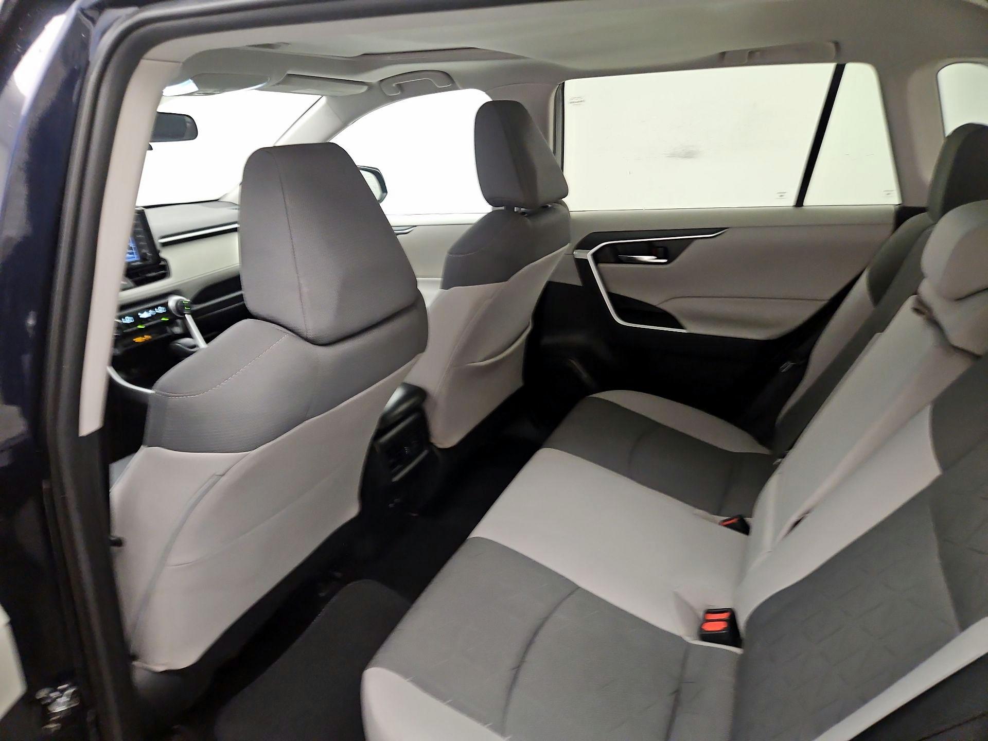 Thumbnail: 2021 Toyota RAV4 - 19