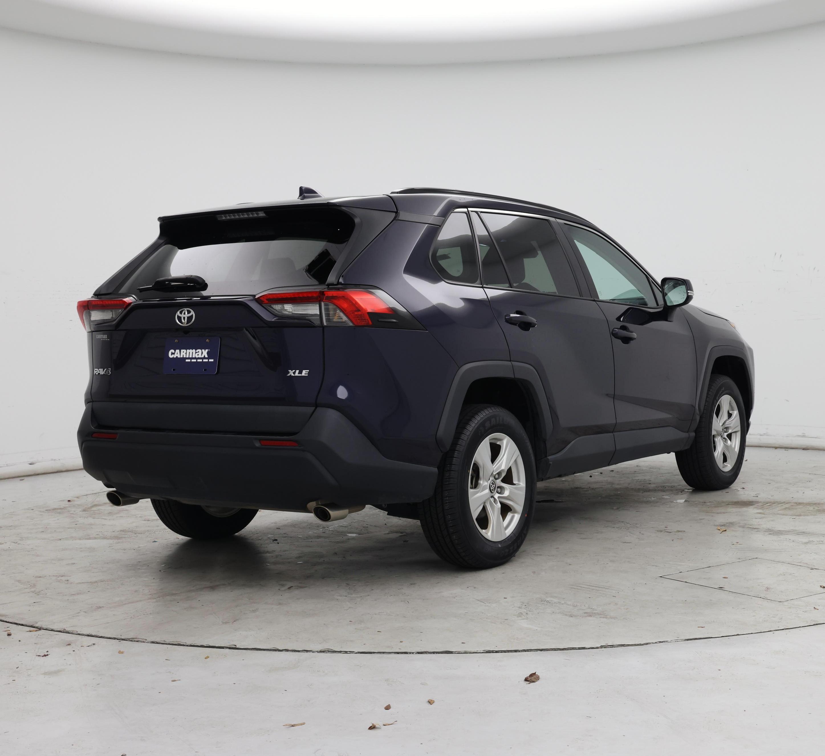 Thumbnail: 2021 Toyota RAV4 - 8