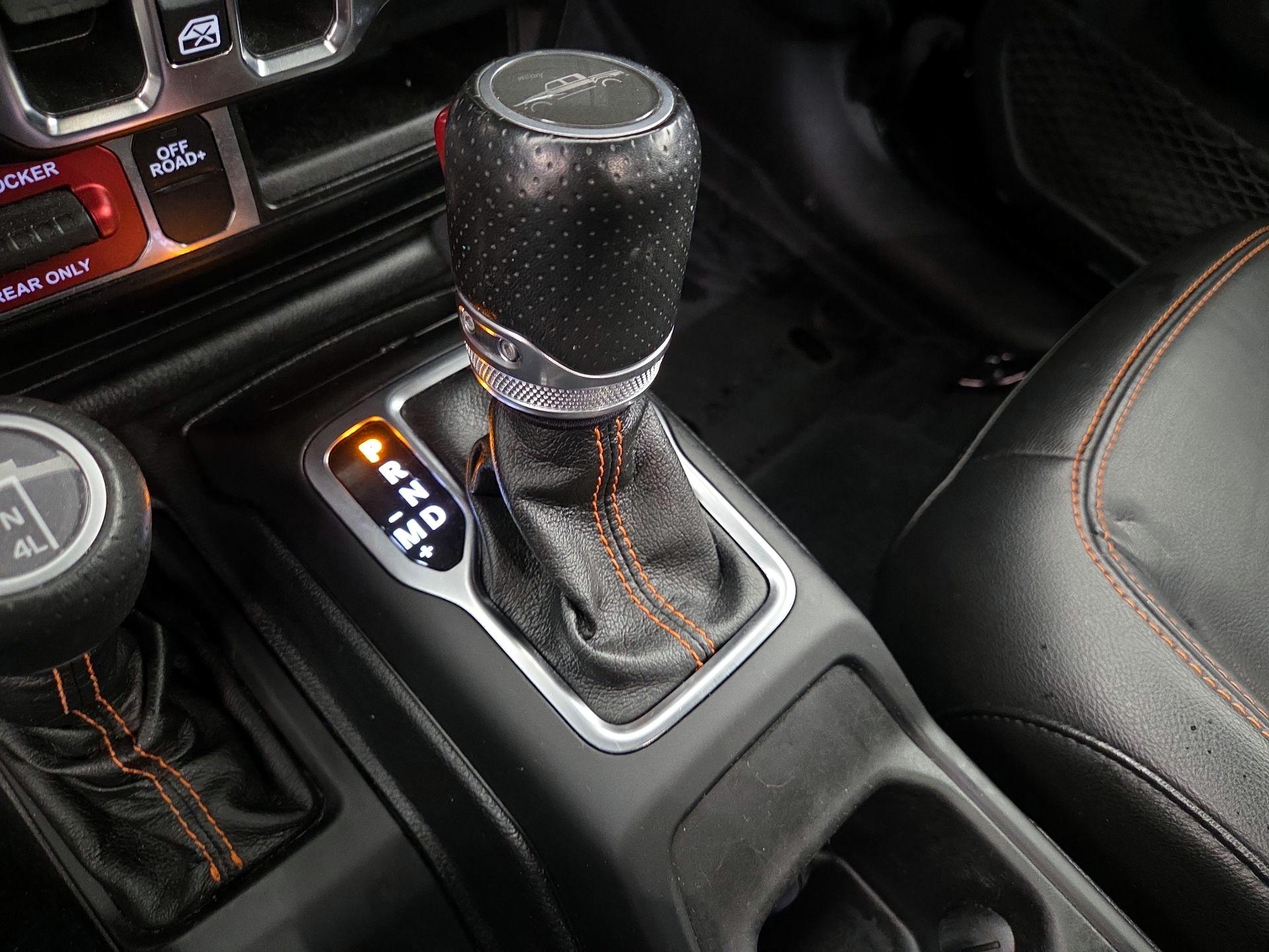 Thumbnail: 2021 Jeep Gladiator - 18