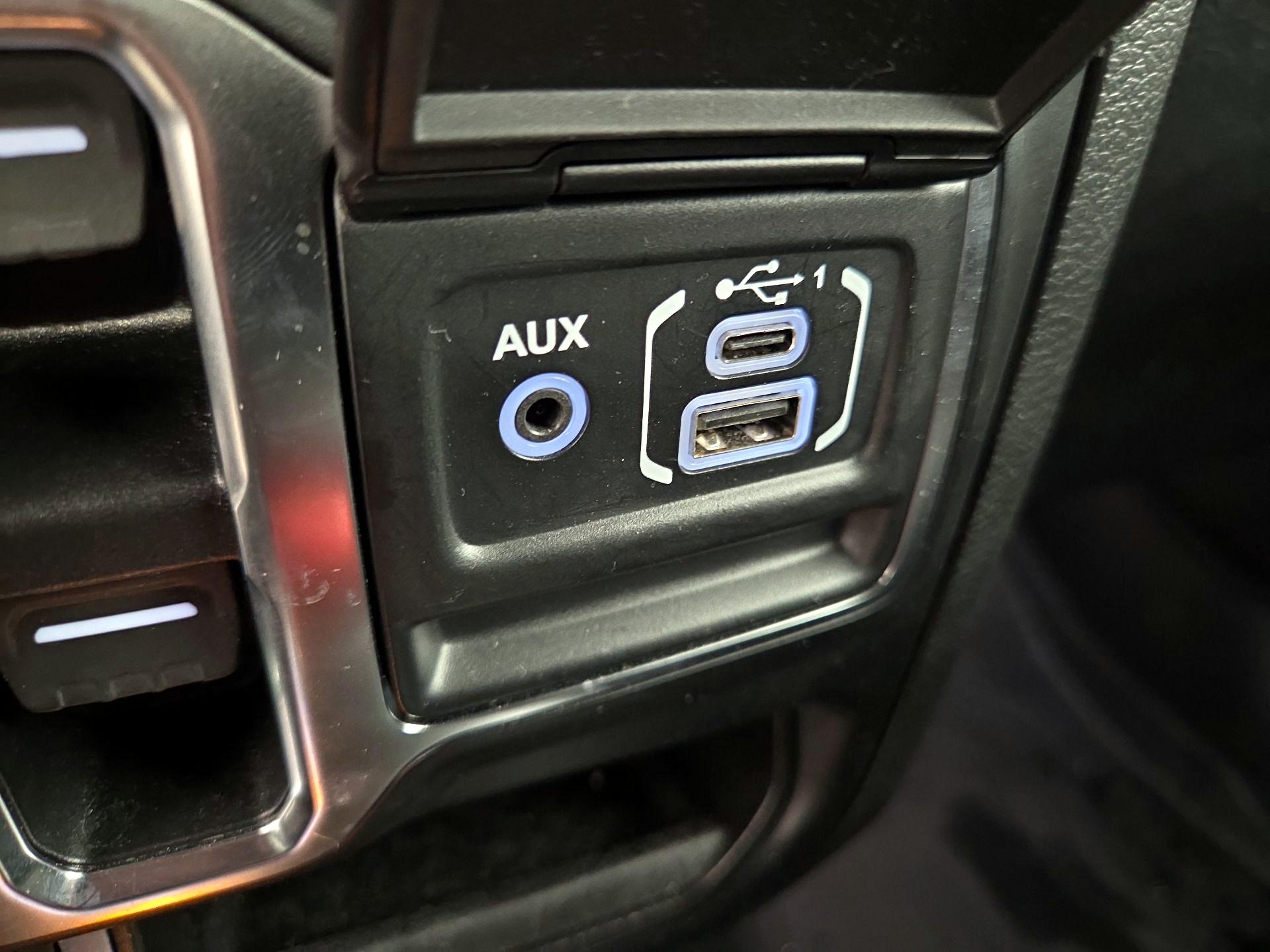 Thumbnail: 2021 Jeep Gladiator - 19