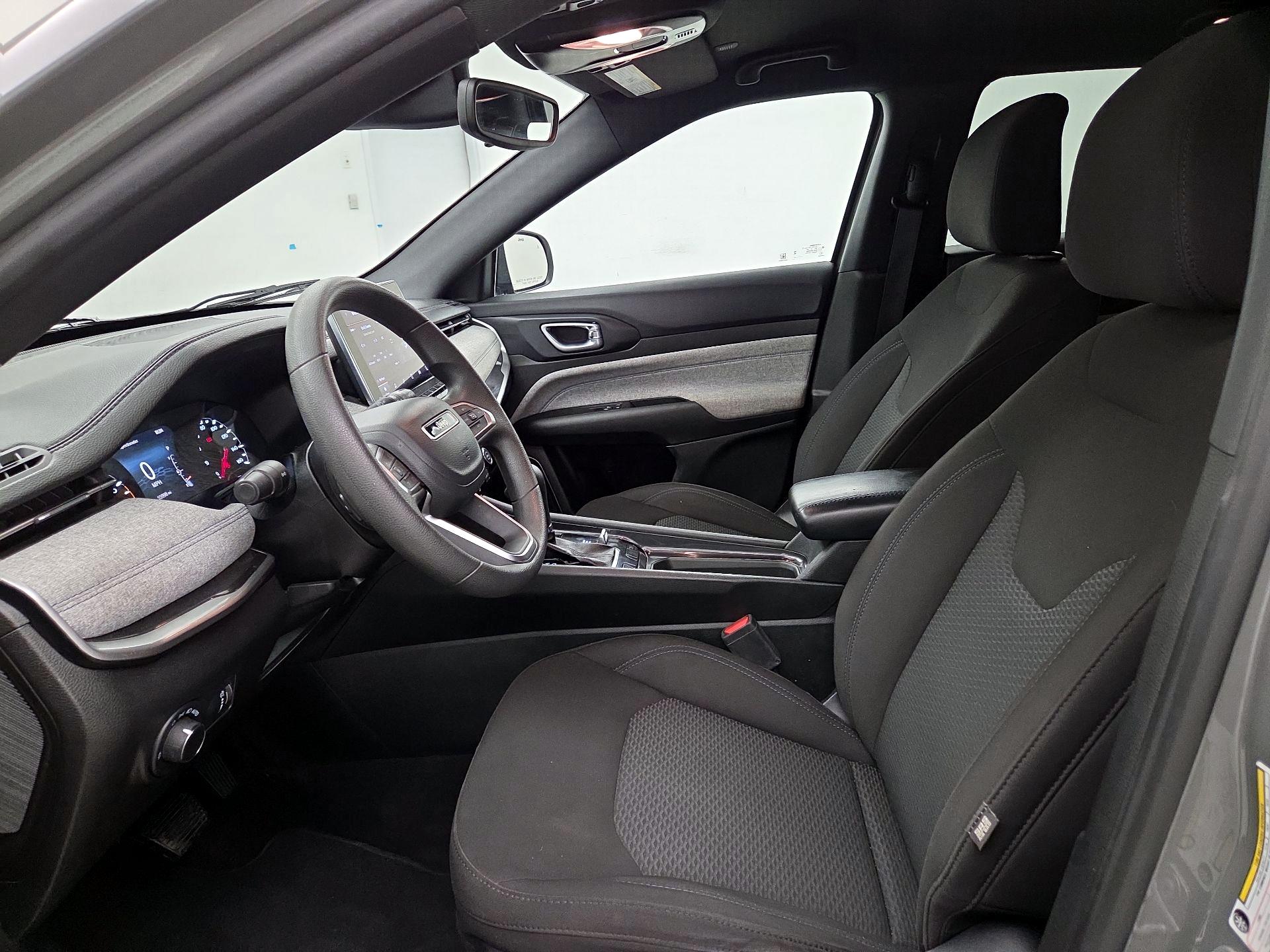 Thumbnail: 2023 Jeep Compass - 11