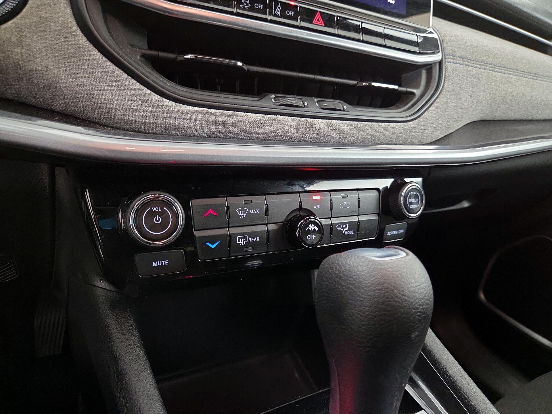 Thumbnail: 2023 Jeep Compass - 16