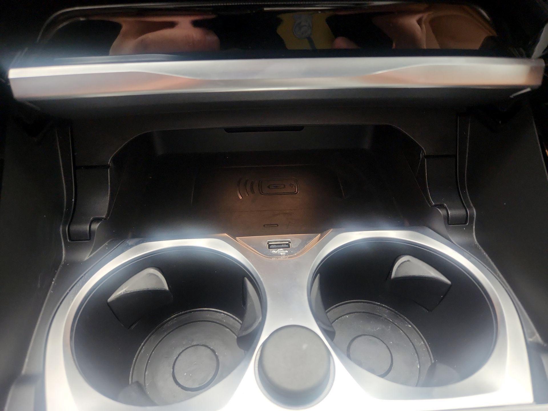 Thumbnail: 2019 BMW 8 Series - 19