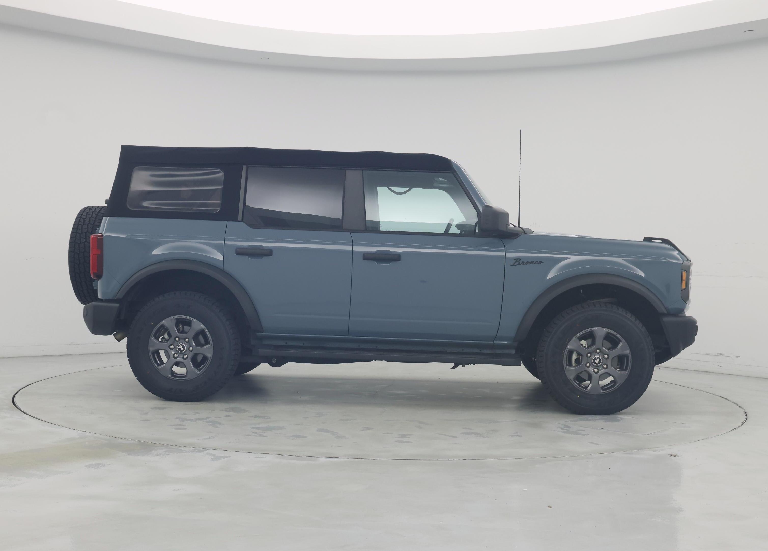 Thumbnail: 2022 Ford Bronco - 7