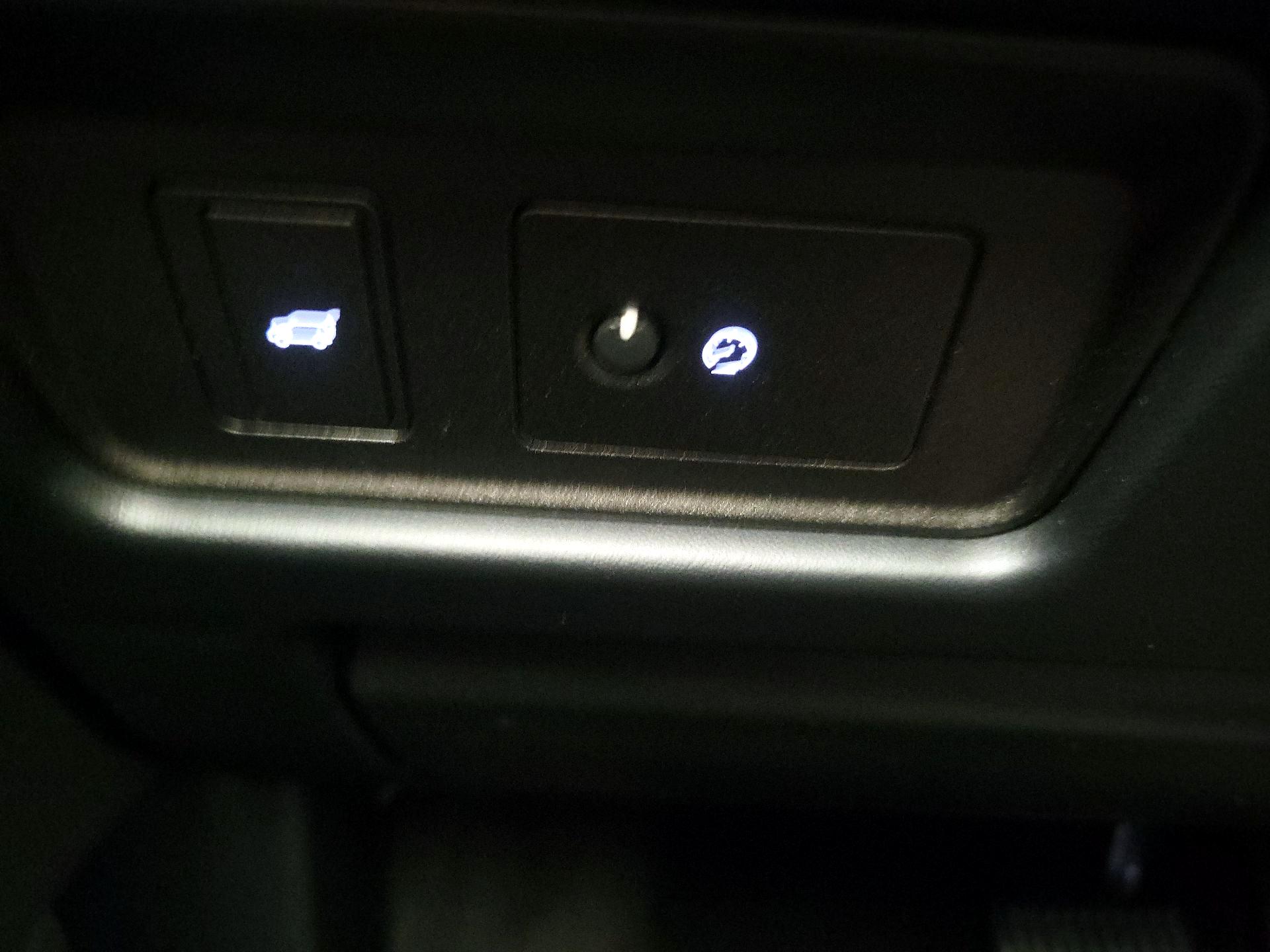 Thumbnail: 2019 Land Rover Range Rover Evoque - 13