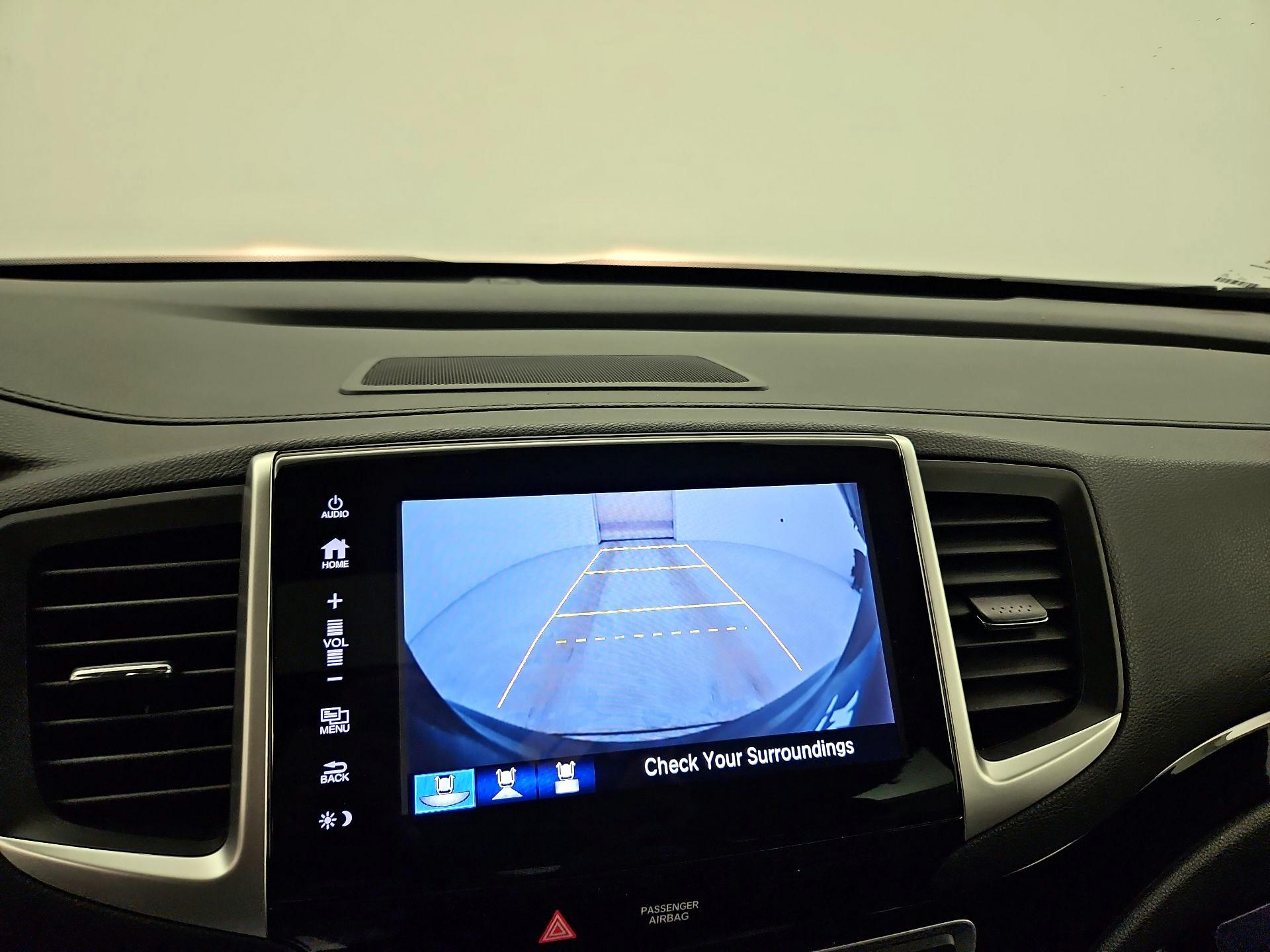 Thumbnail: 2017 Honda Pilot - 15