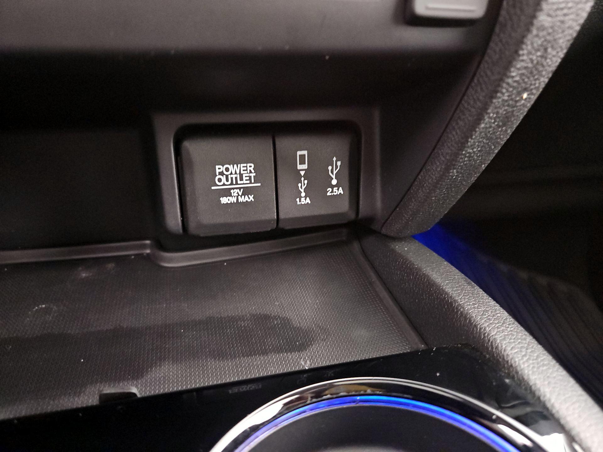 Thumbnail: 2017 Honda Pilot - 19