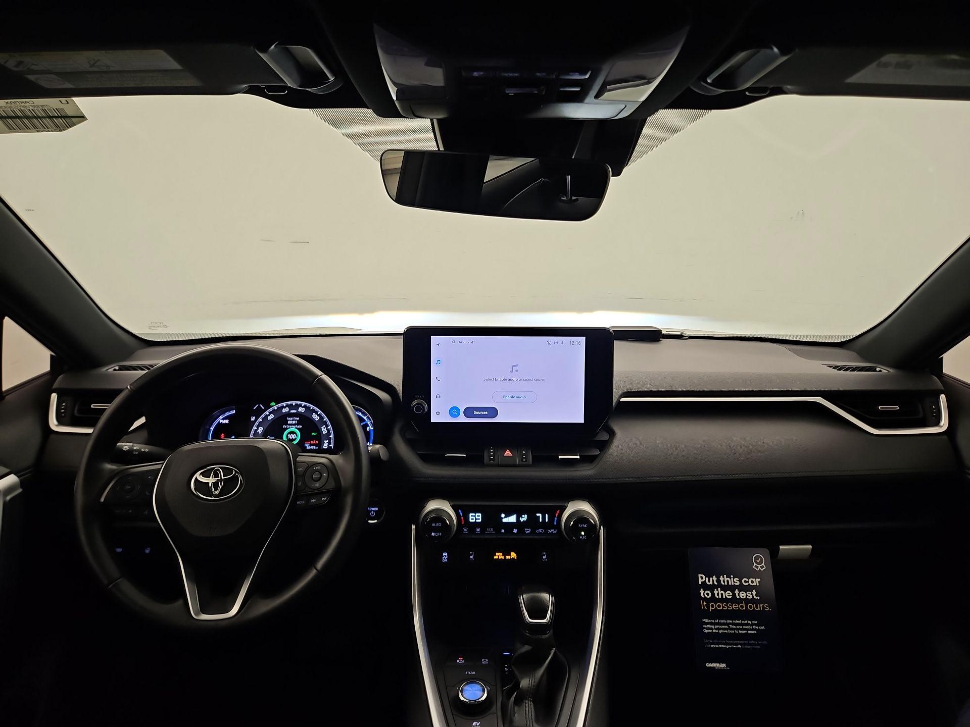 Thumbnail: 2023 Toyota RAV4 - 9