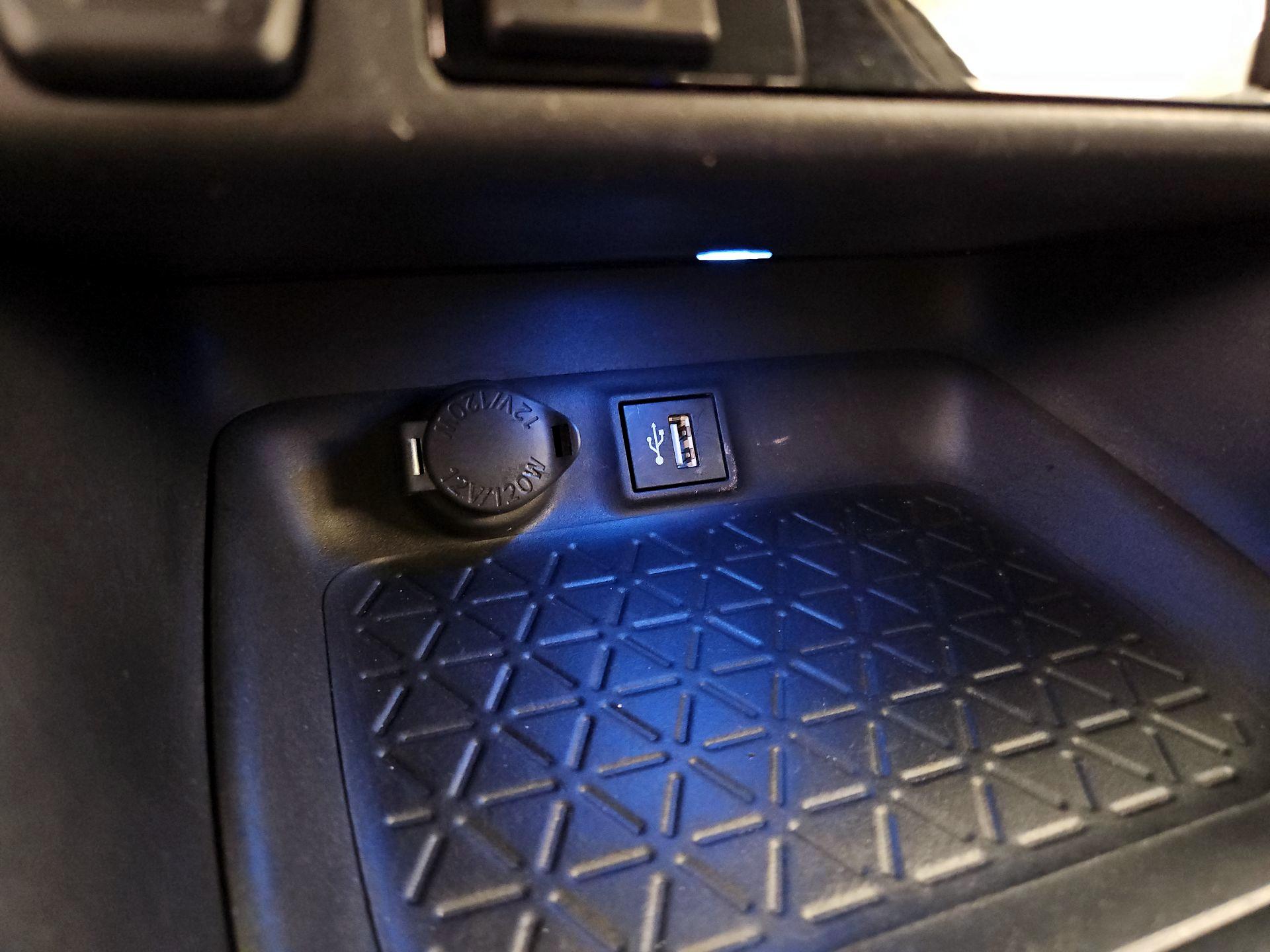 Thumbnail: 2023 Toyota RAV4 - 18