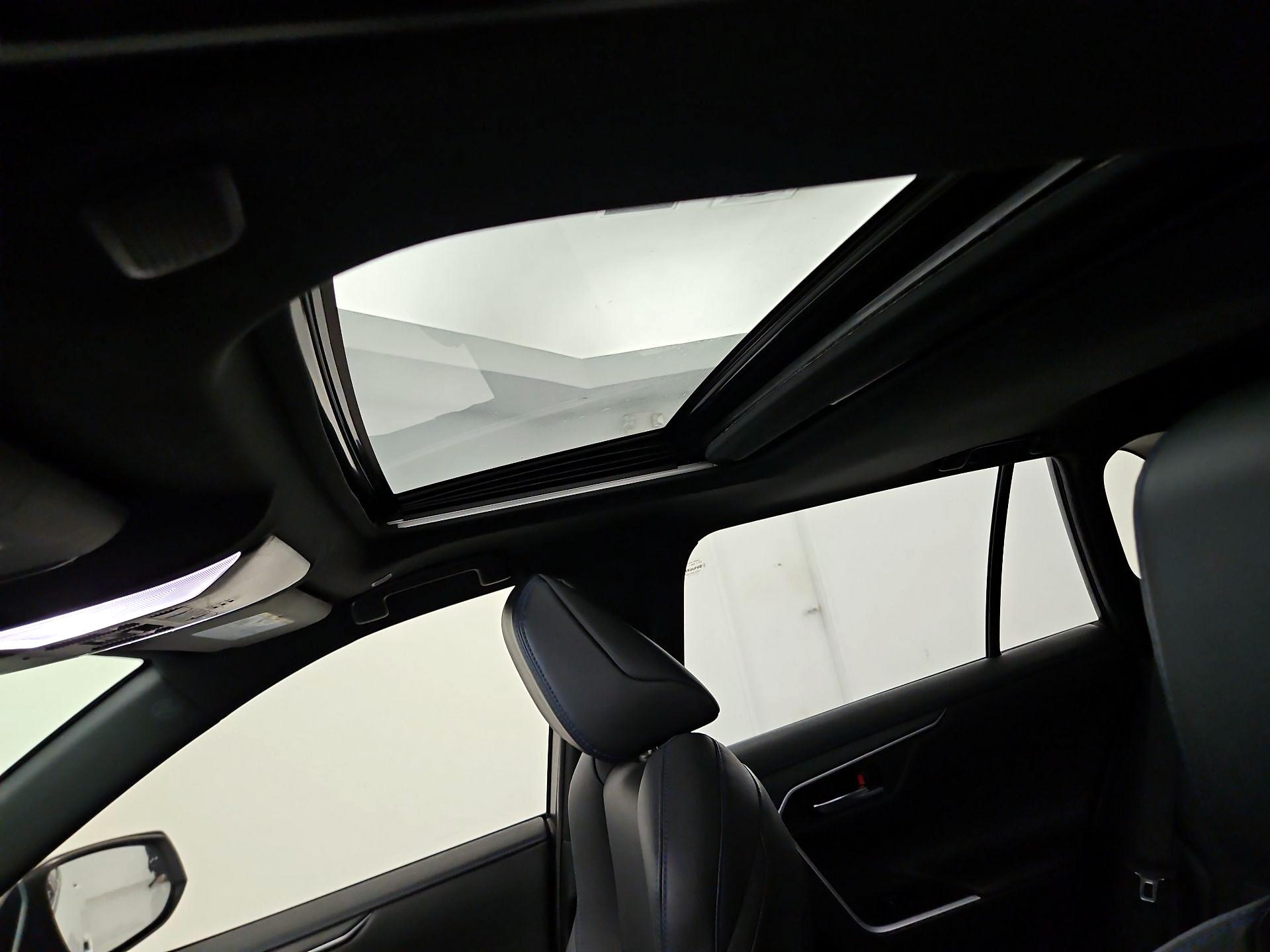 Thumbnail: 2023 Toyota RAV4 - 19