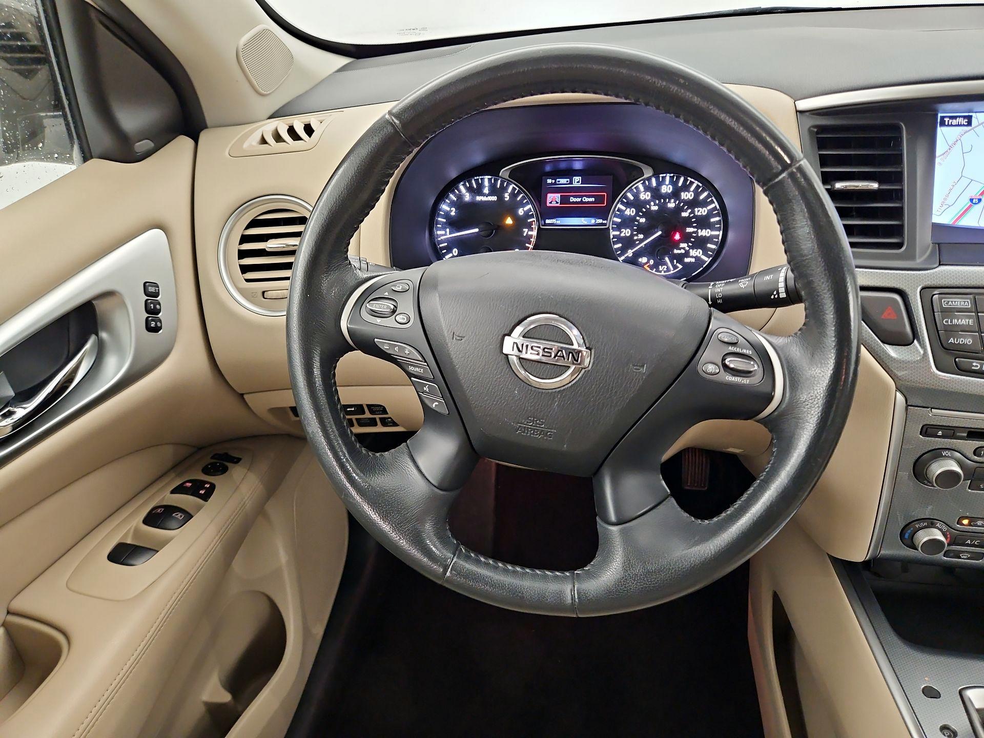 Thumbnail: 2017 Nissan Pathfinder - 10