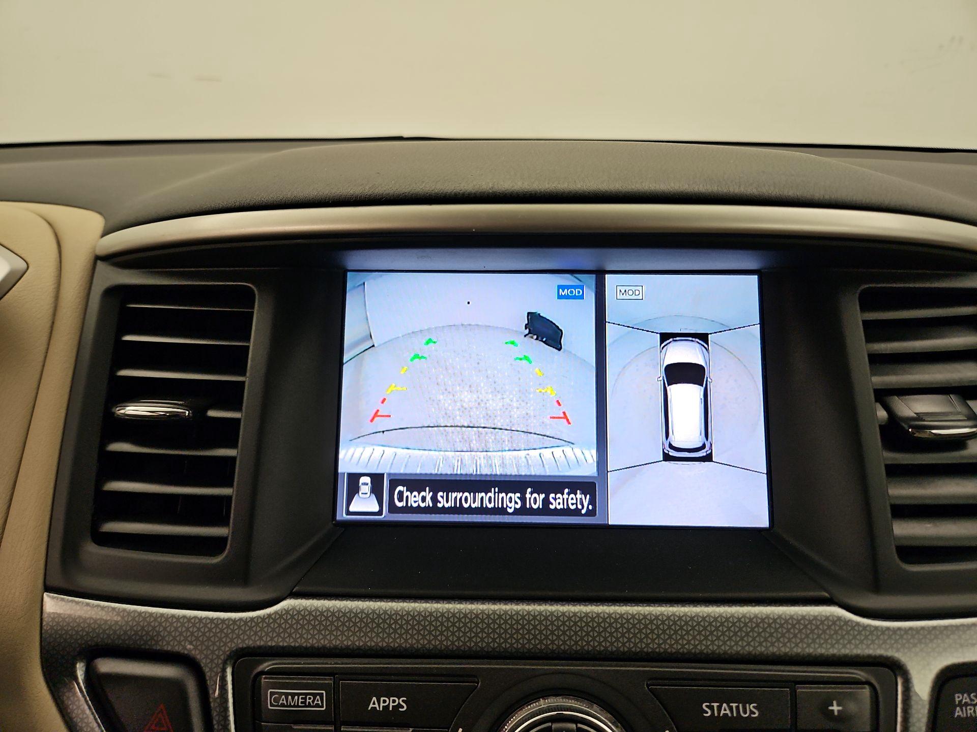 Thumbnail: 2017 Nissan Pathfinder - 15