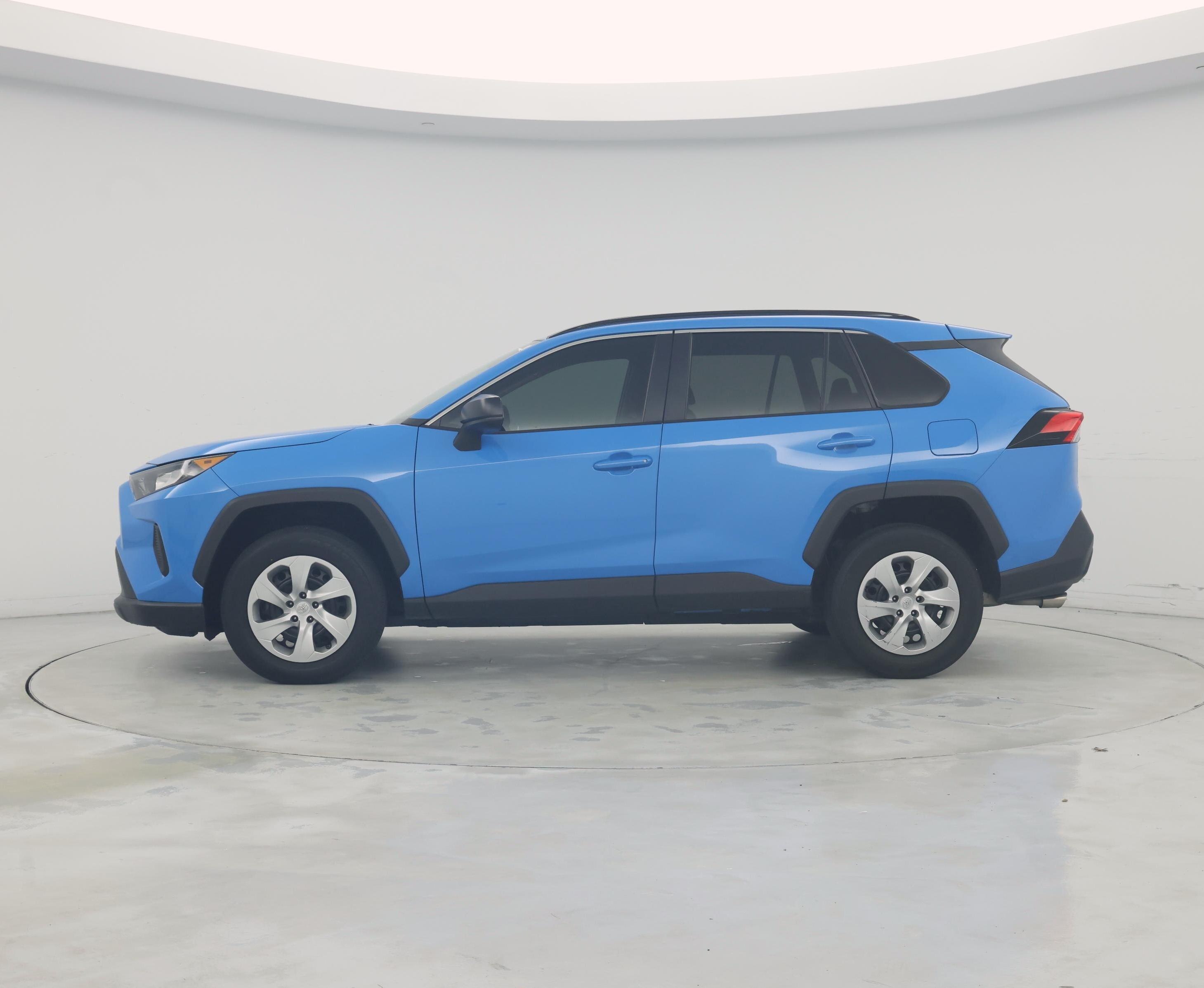 Thumbnail: 2021 Toyota RAV4 - 3
