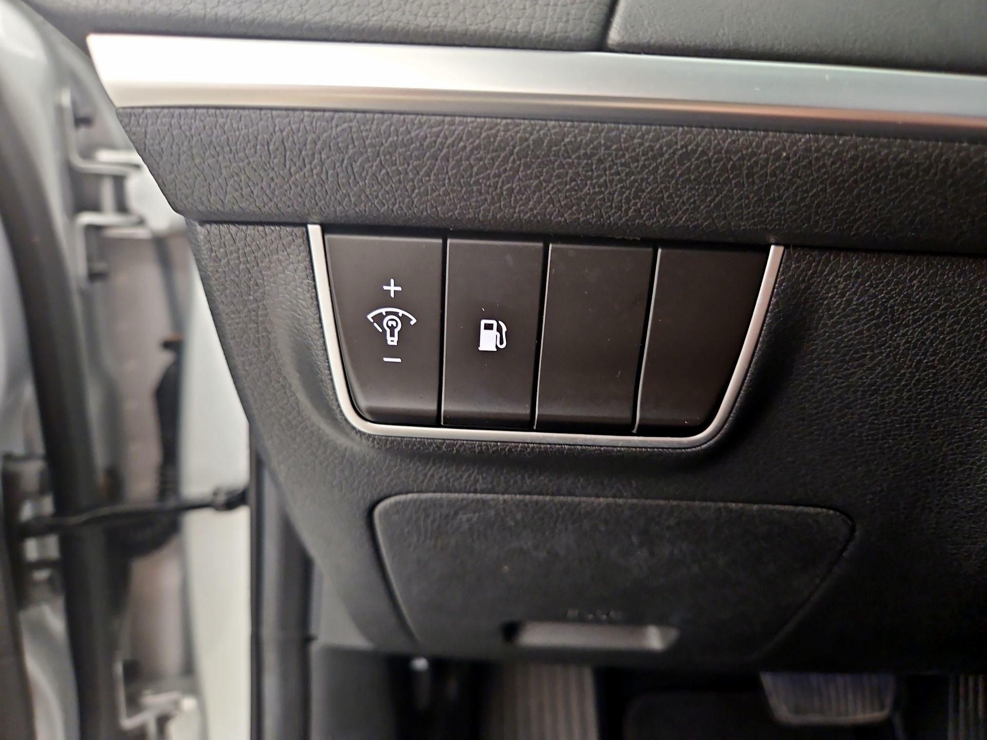 Thumbnail: 2018 Kia Stinger - 13