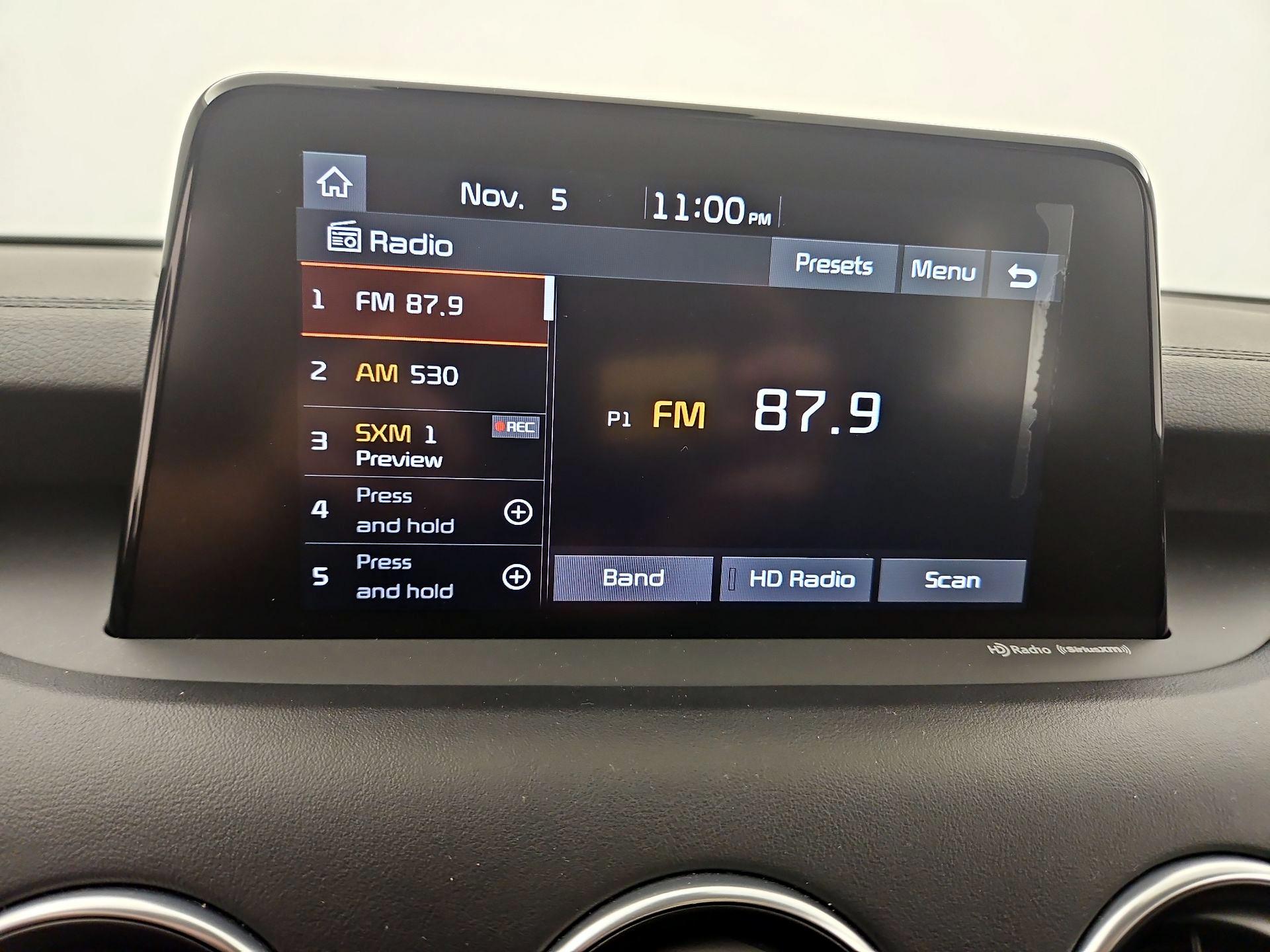 Thumbnail: 2018 Kia Stinger - 16