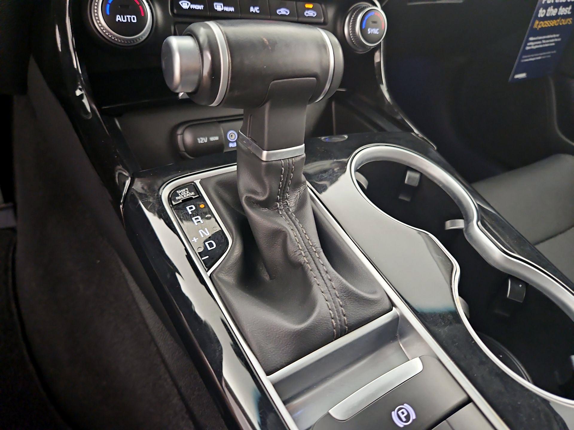 Thumbnail: 2018 Kia Stinger - 18