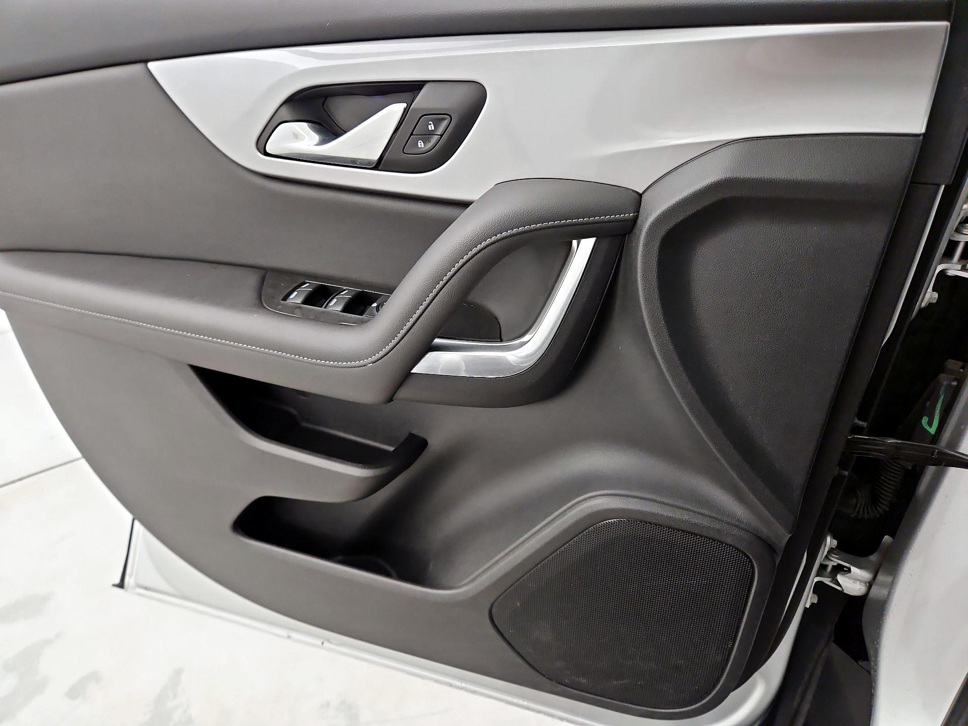 Thumbnail: 2021 Chevrolet Blazer - 12