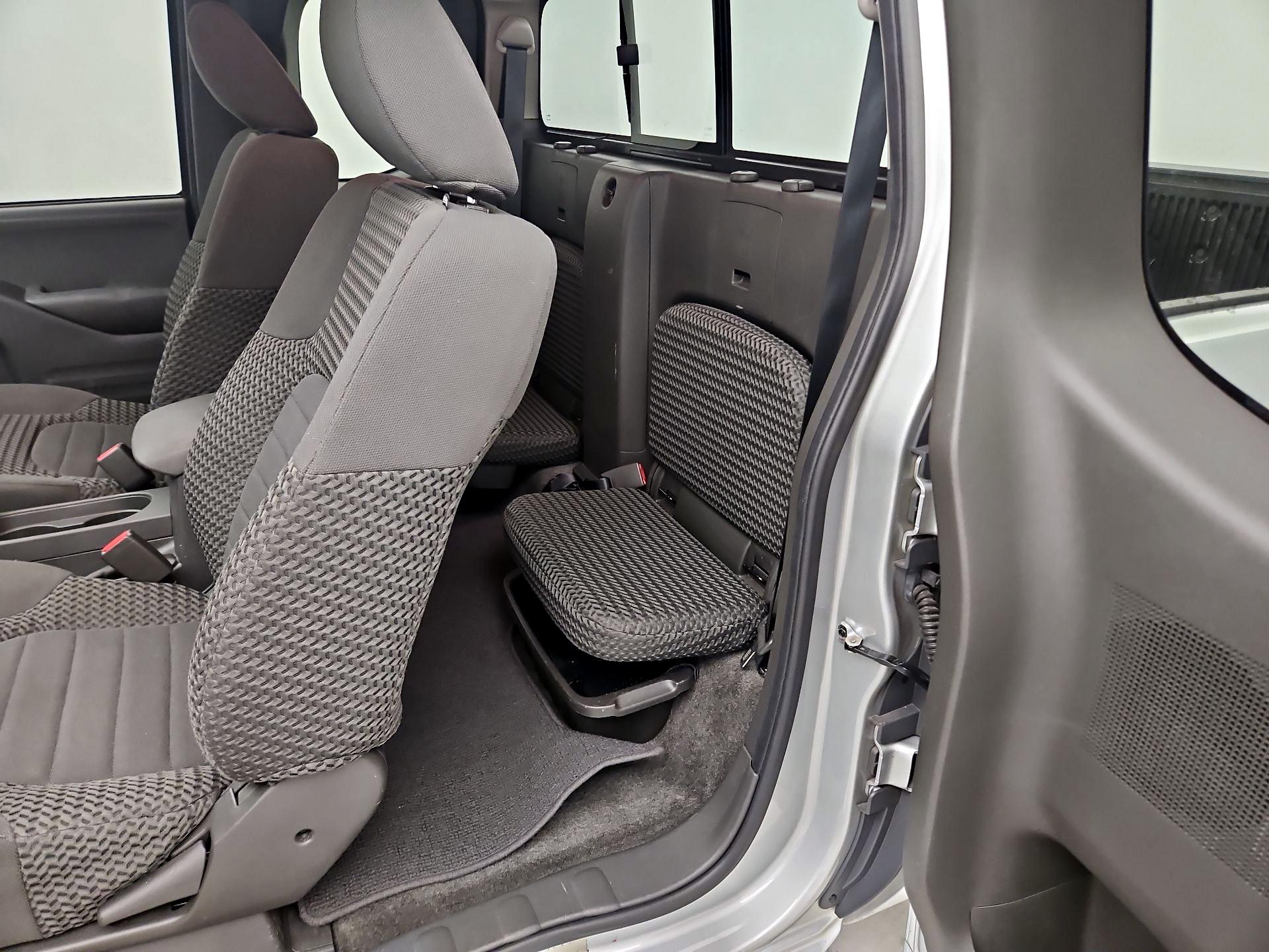 Thumbnail: 2017 Nissan Frontier - 18