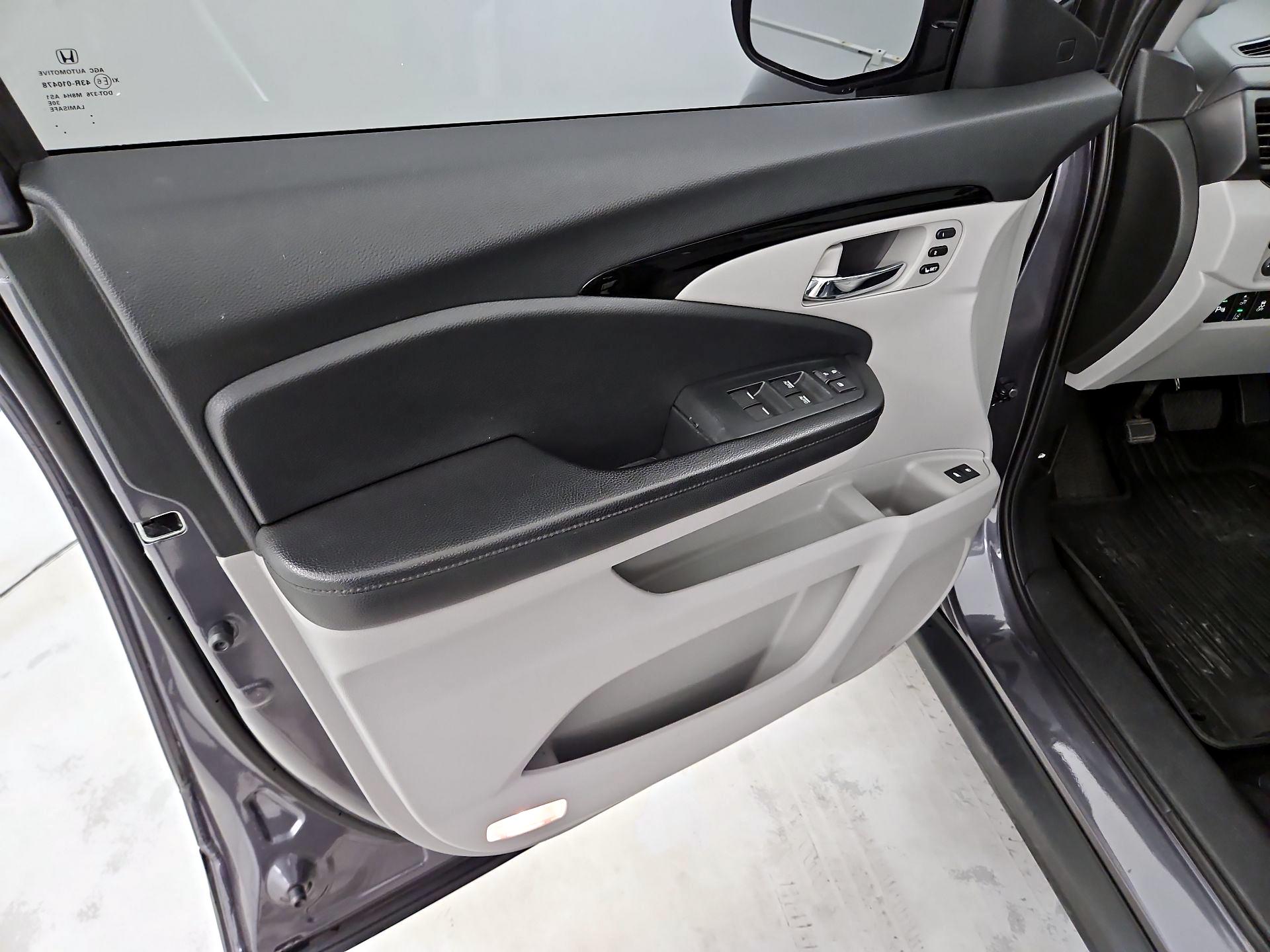 Thumbnail: 2022 Honda Pilot - 12