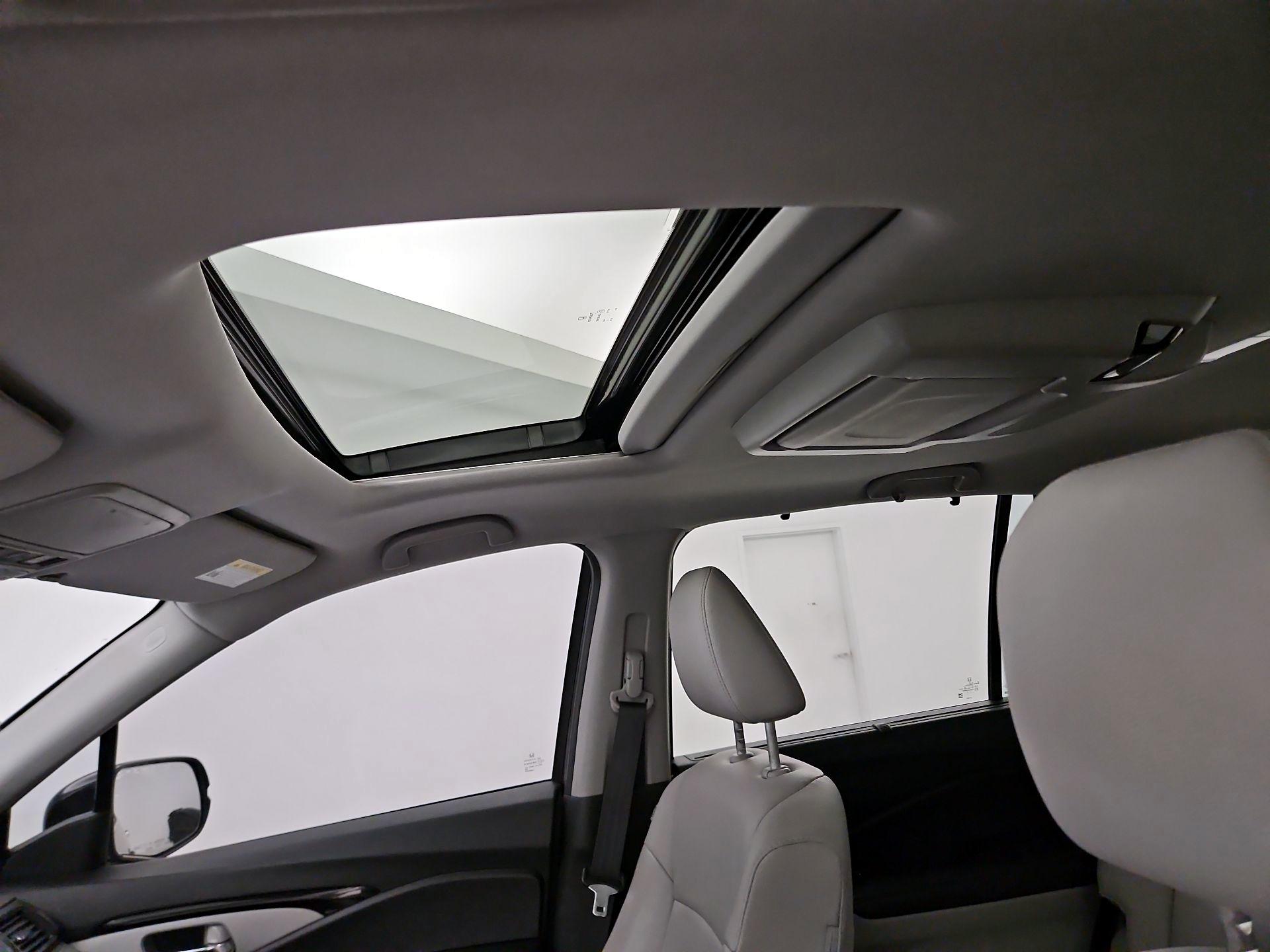 Thumbnail: 2022 Honda Pilot - 20