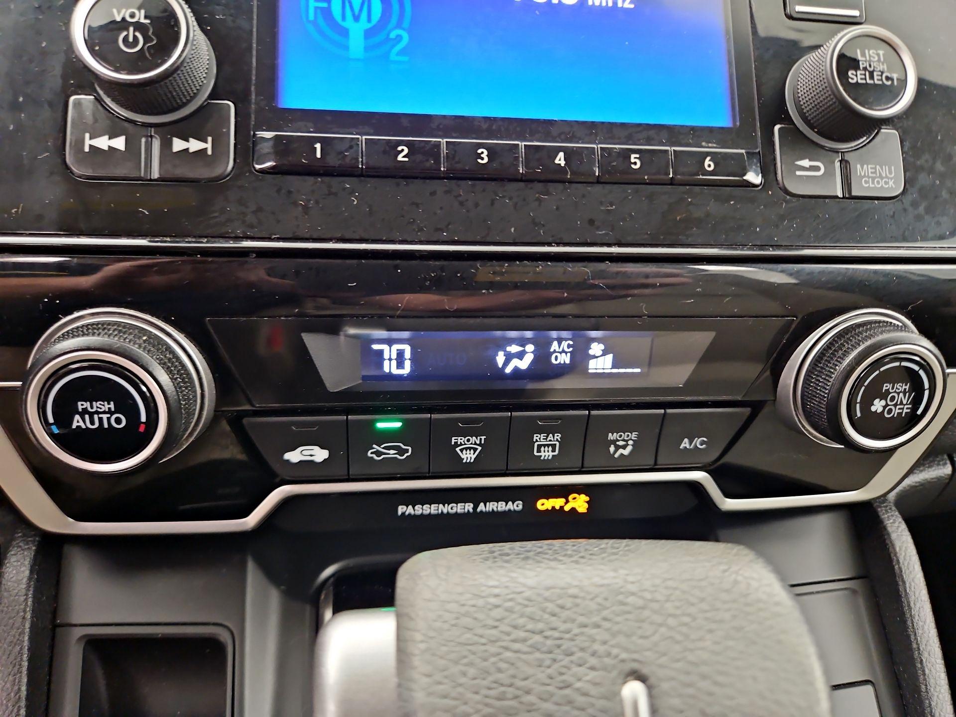 Thumbnail: 2017 Honda CR-V - 16