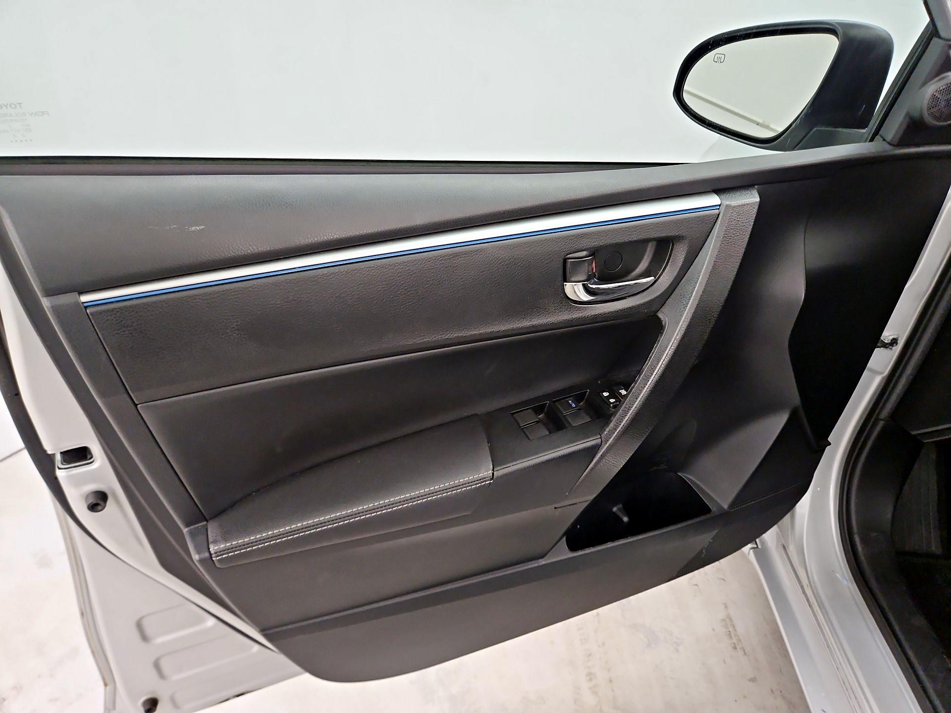 Thumbnail: 2016 Toyota Corolla - 12