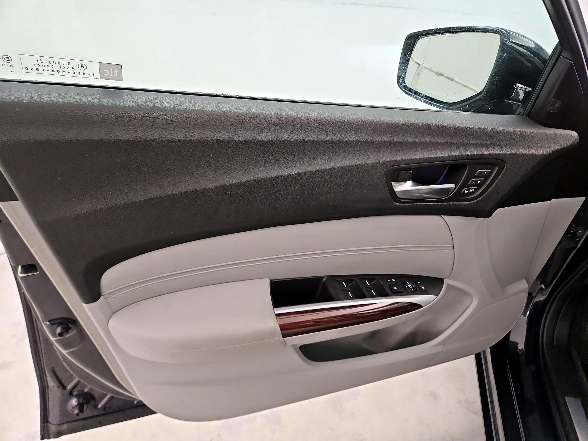 Thumbnail: 2015 Acura TLX - 12