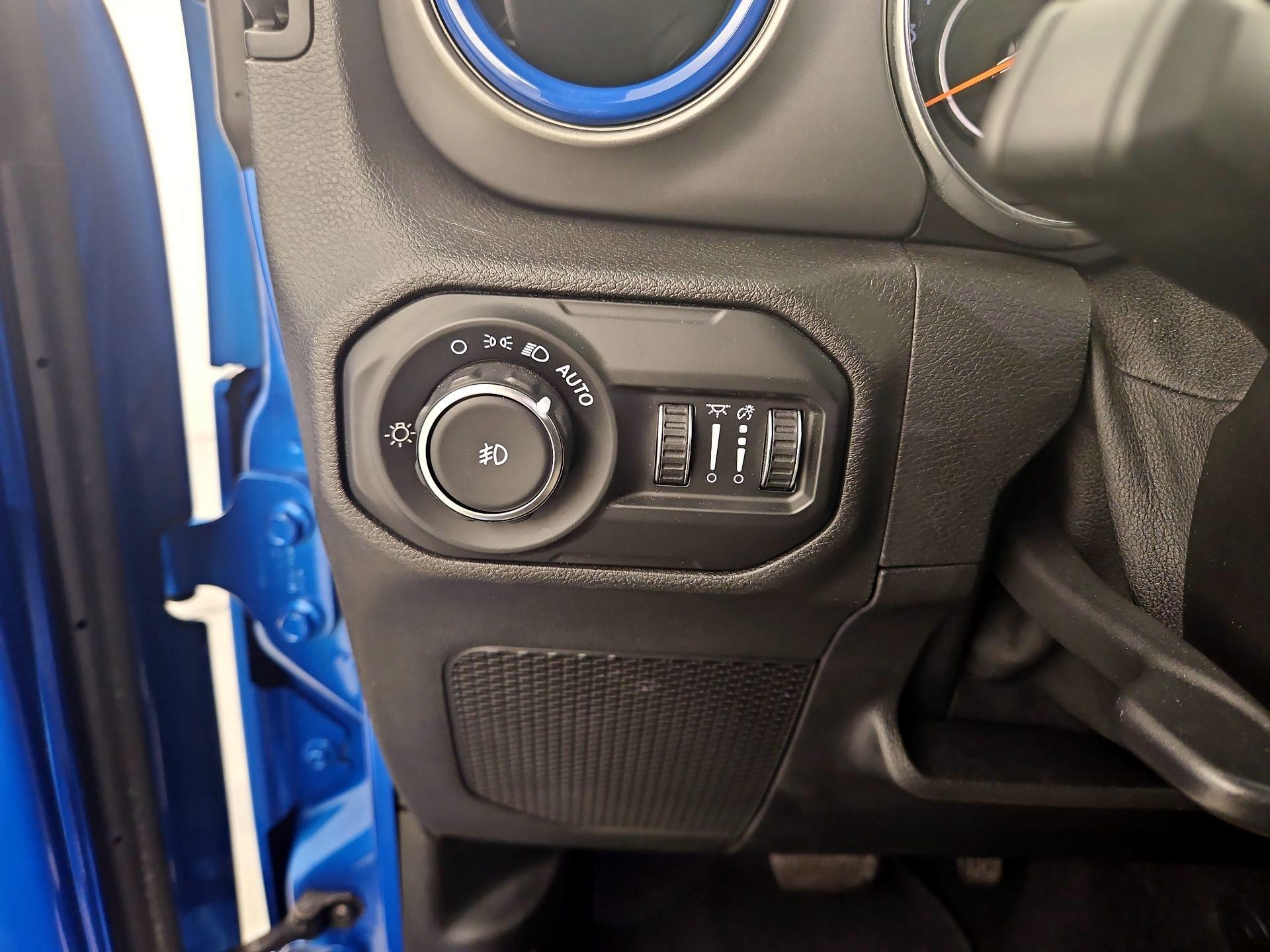 Thumbnail: 2021 Jeep Wrangler - 13