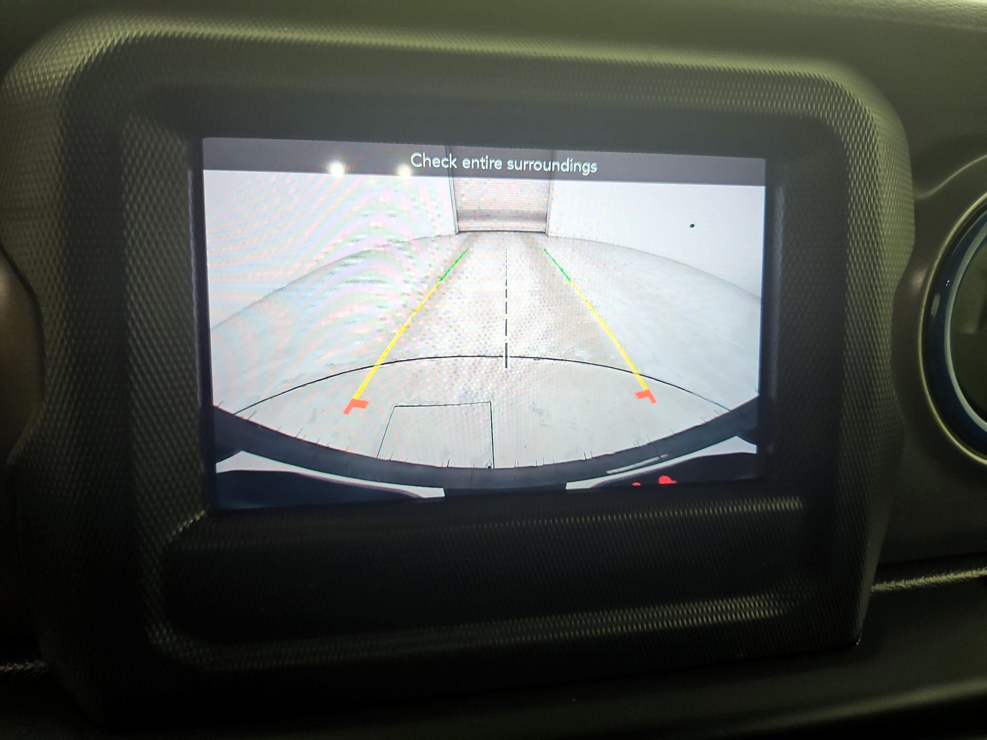 Thumbnail: 2021 Jeep Wrangler - 14