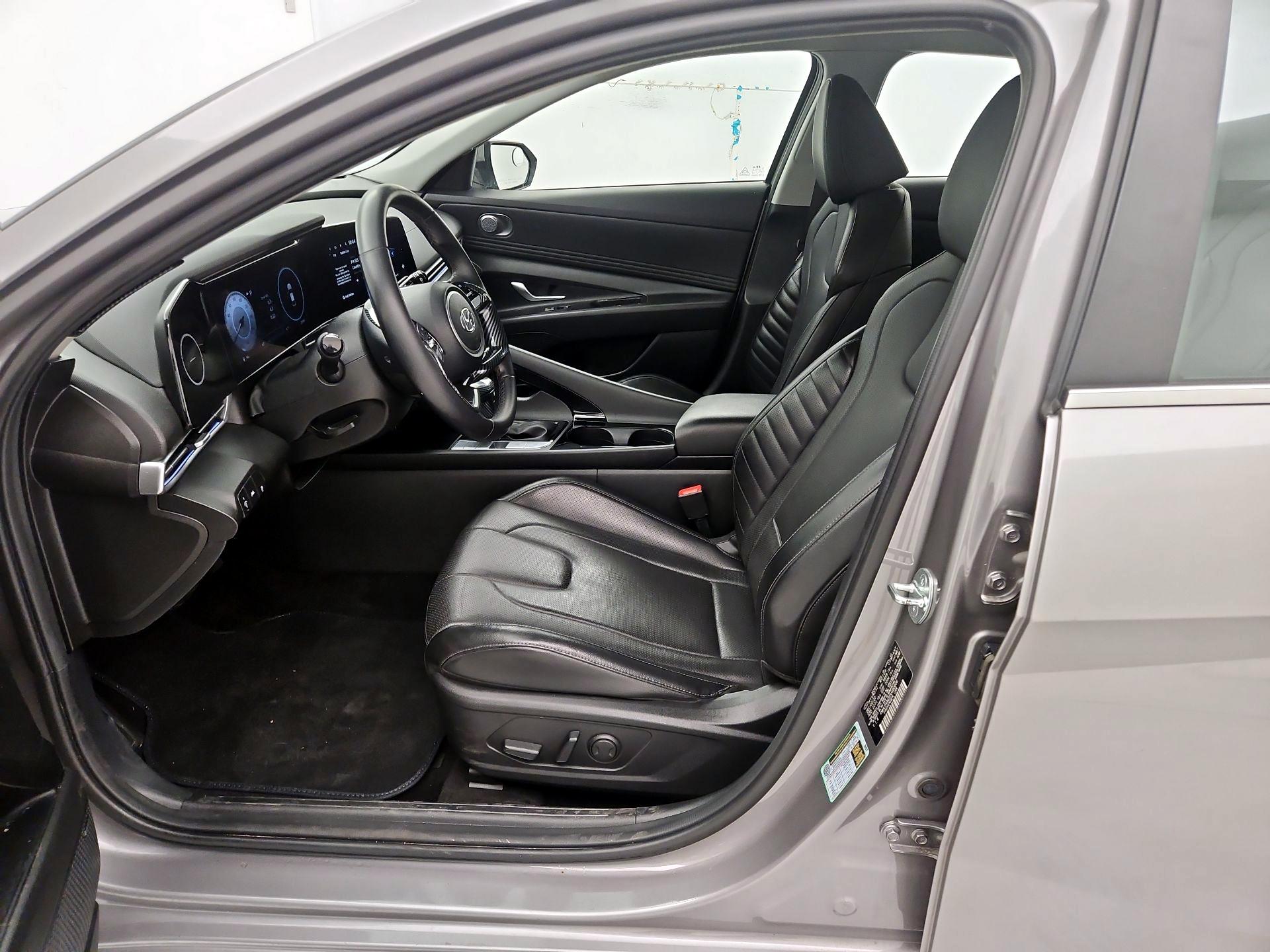 Thumbnail: 2023 Hyundai Elantra - 11