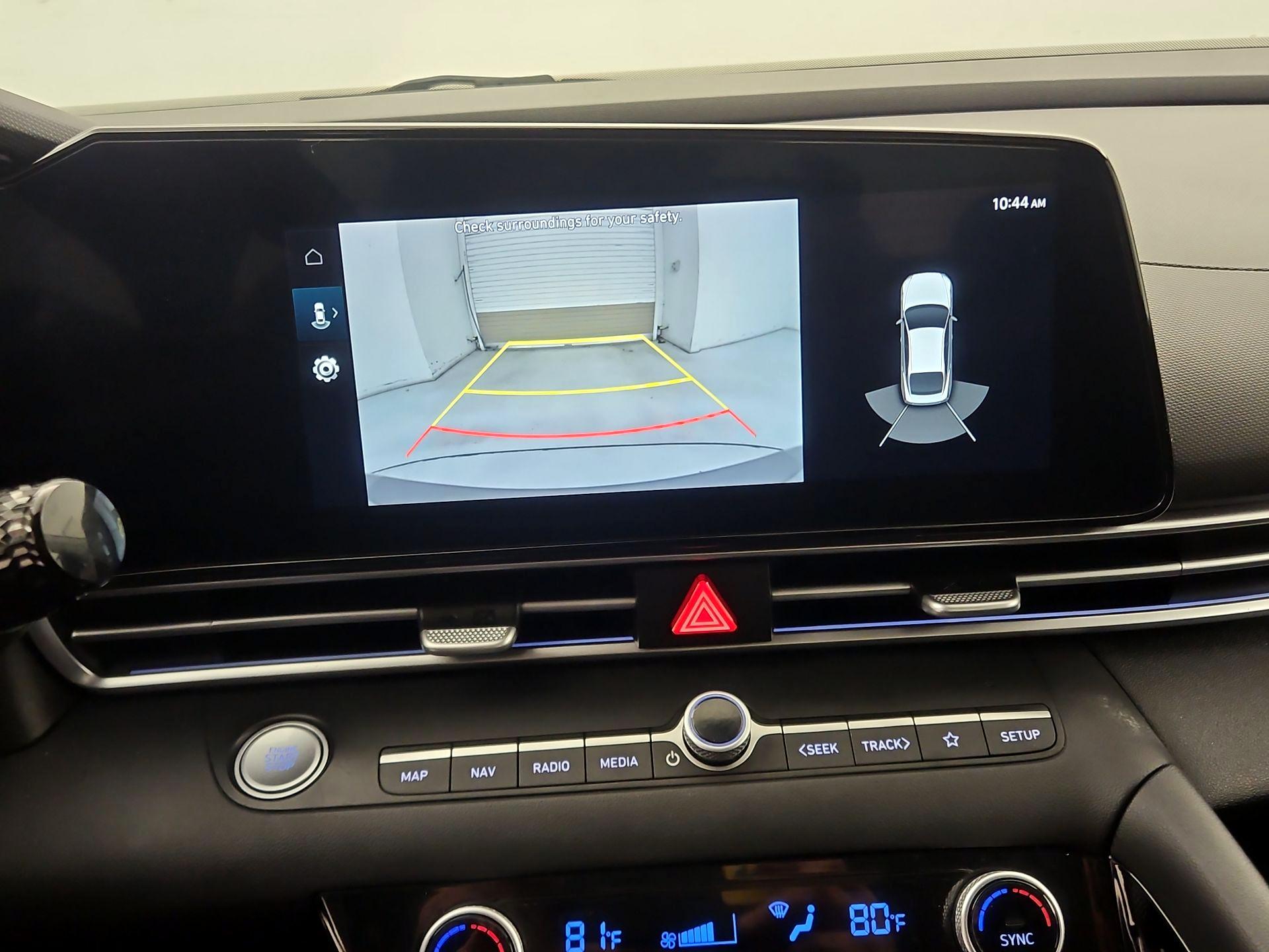 Thumbnail: 2023 Hyundai Elantra - 14