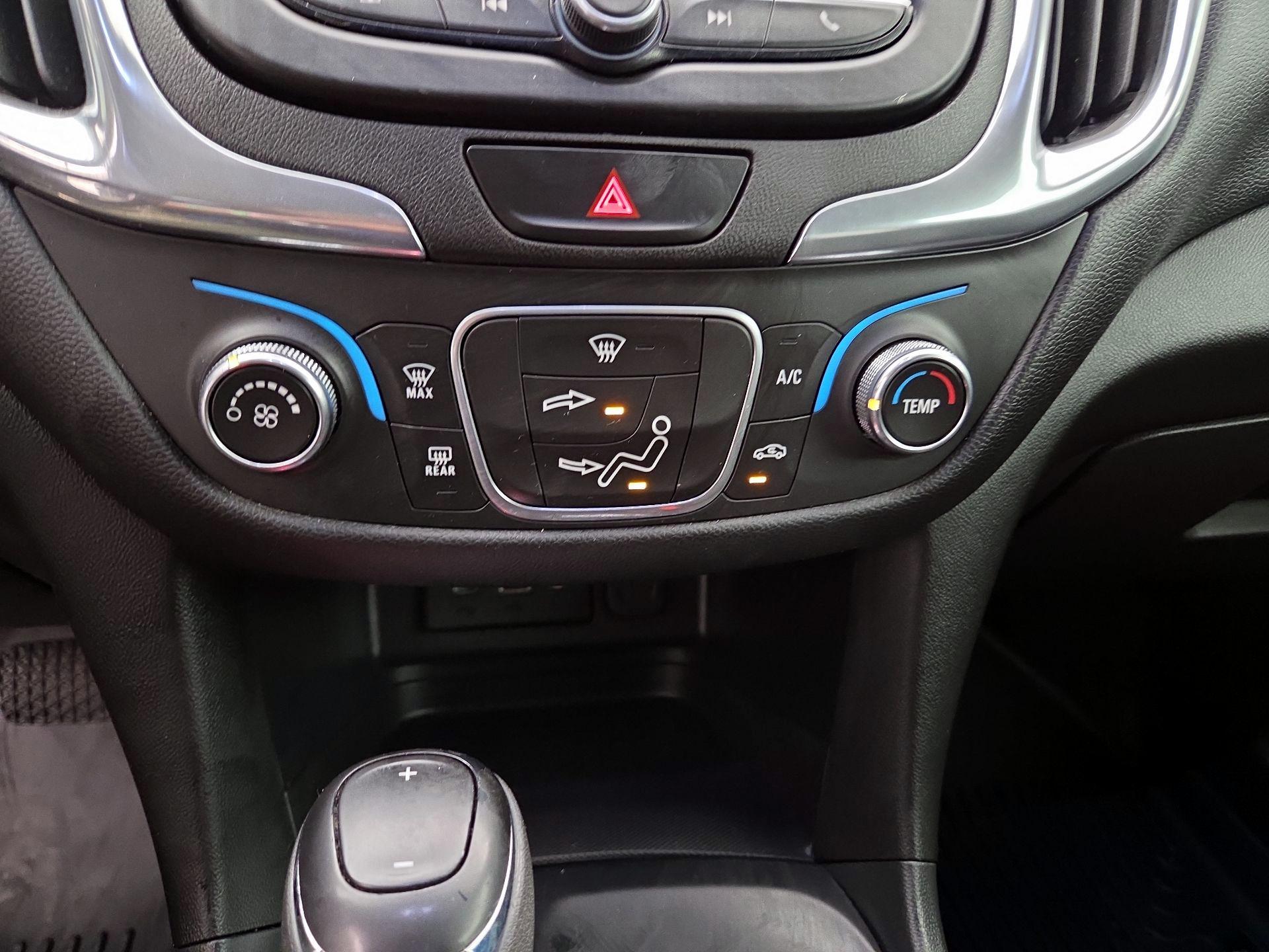 Thumbnail: 2020 Chevrolet Equinox - 16