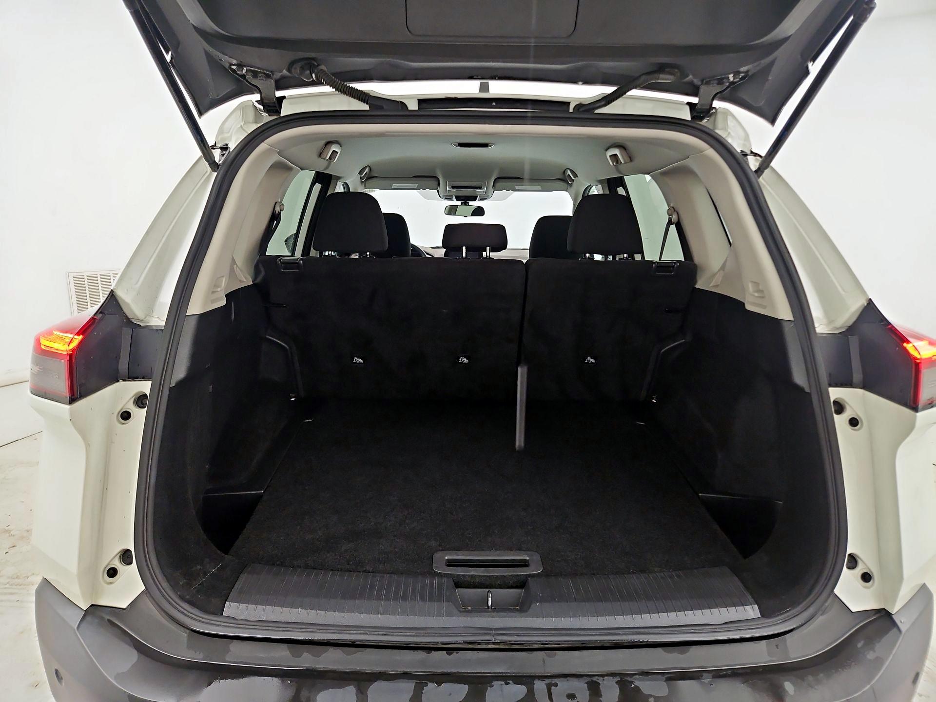 Thumbnail: 2023 Nissan Rogue - 20