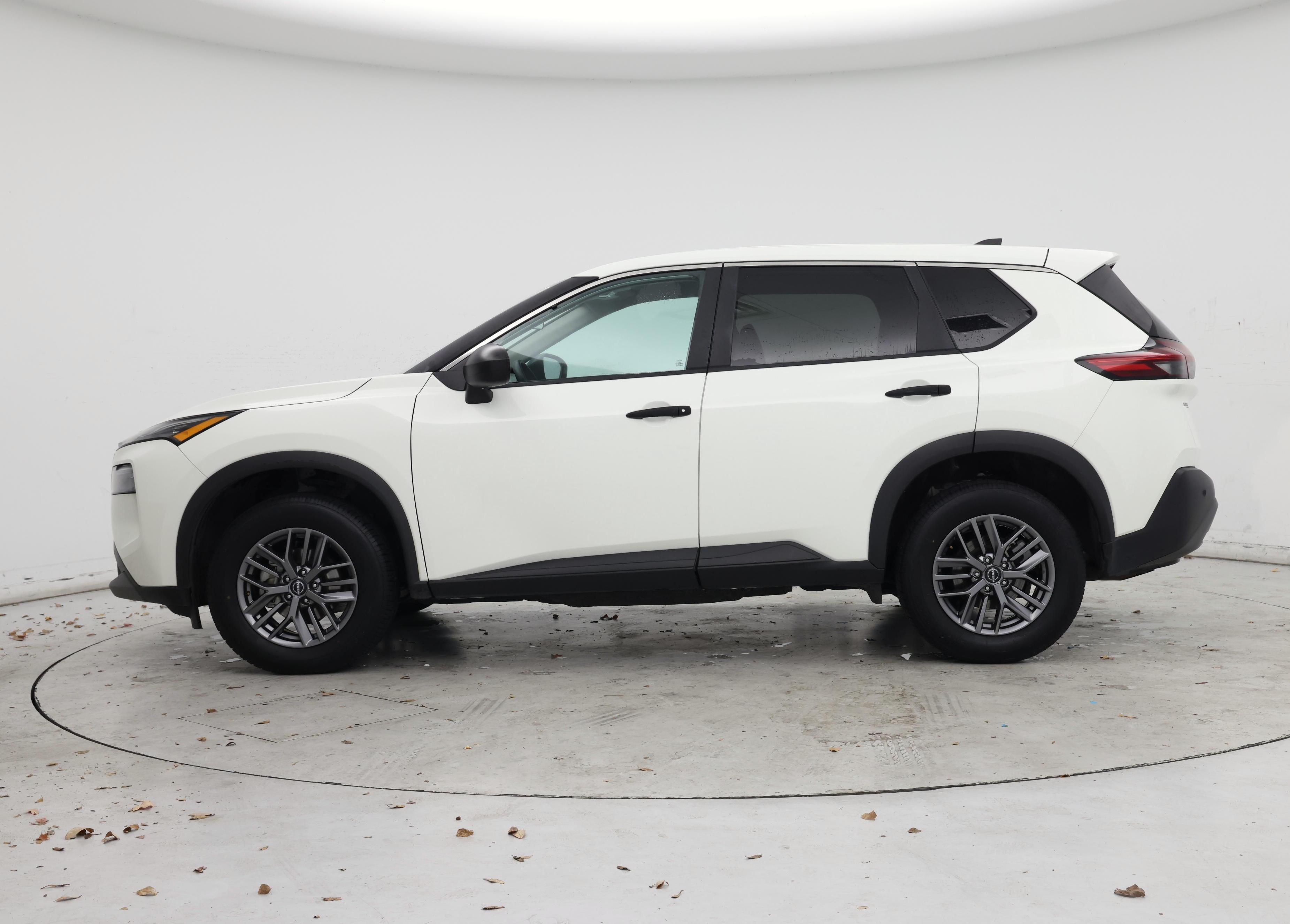 Thumbnail: 2023 Nissan Rogue - 3