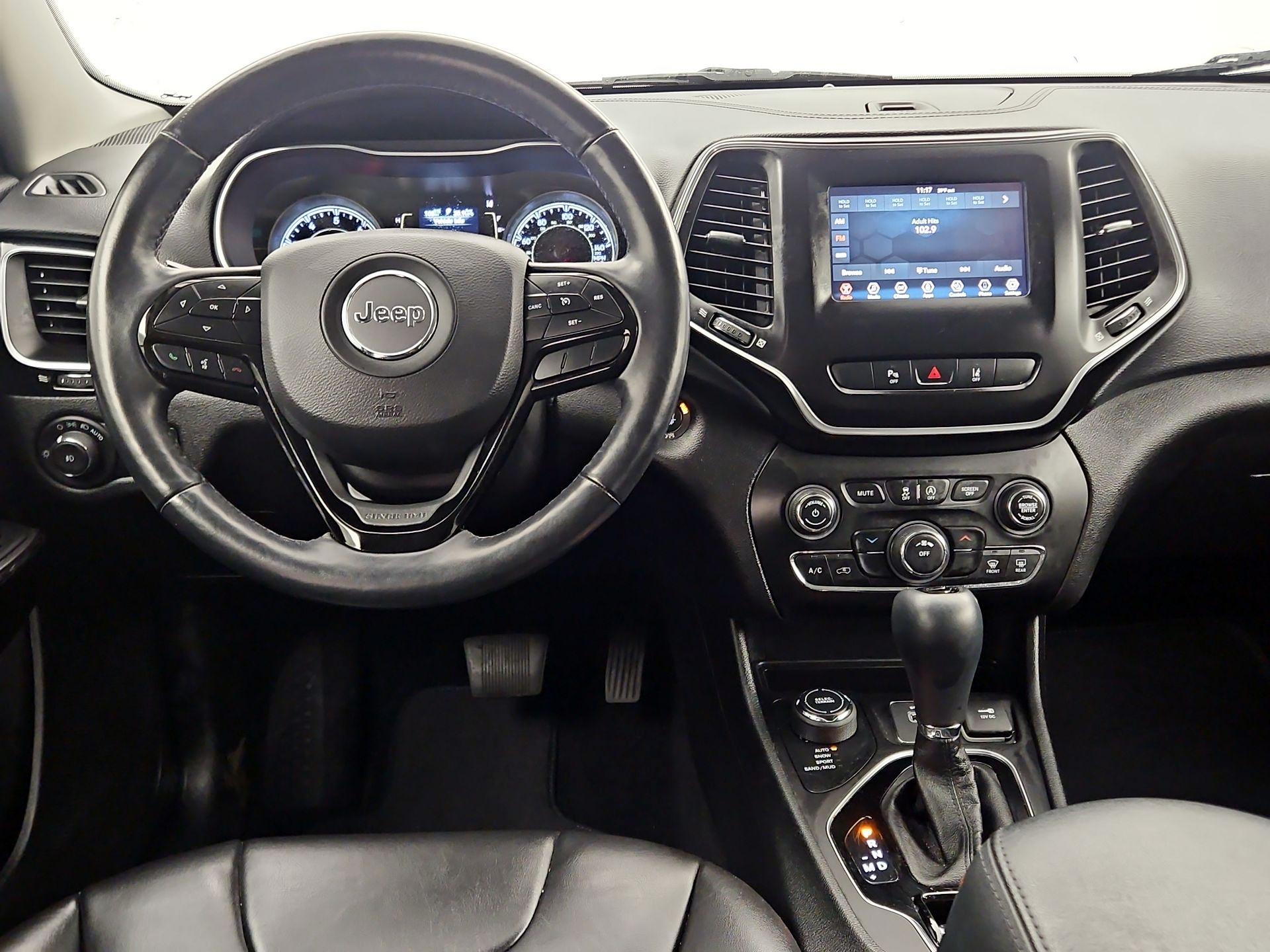 Thumbnail: 2021 Jeep Cherokee - 10