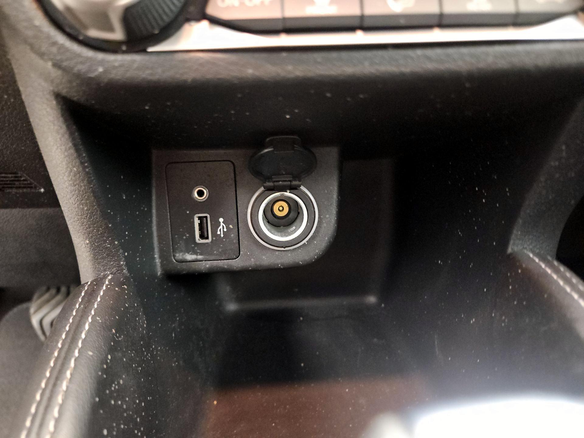 Thumbnail: 2020 Nissan Kicks - 18