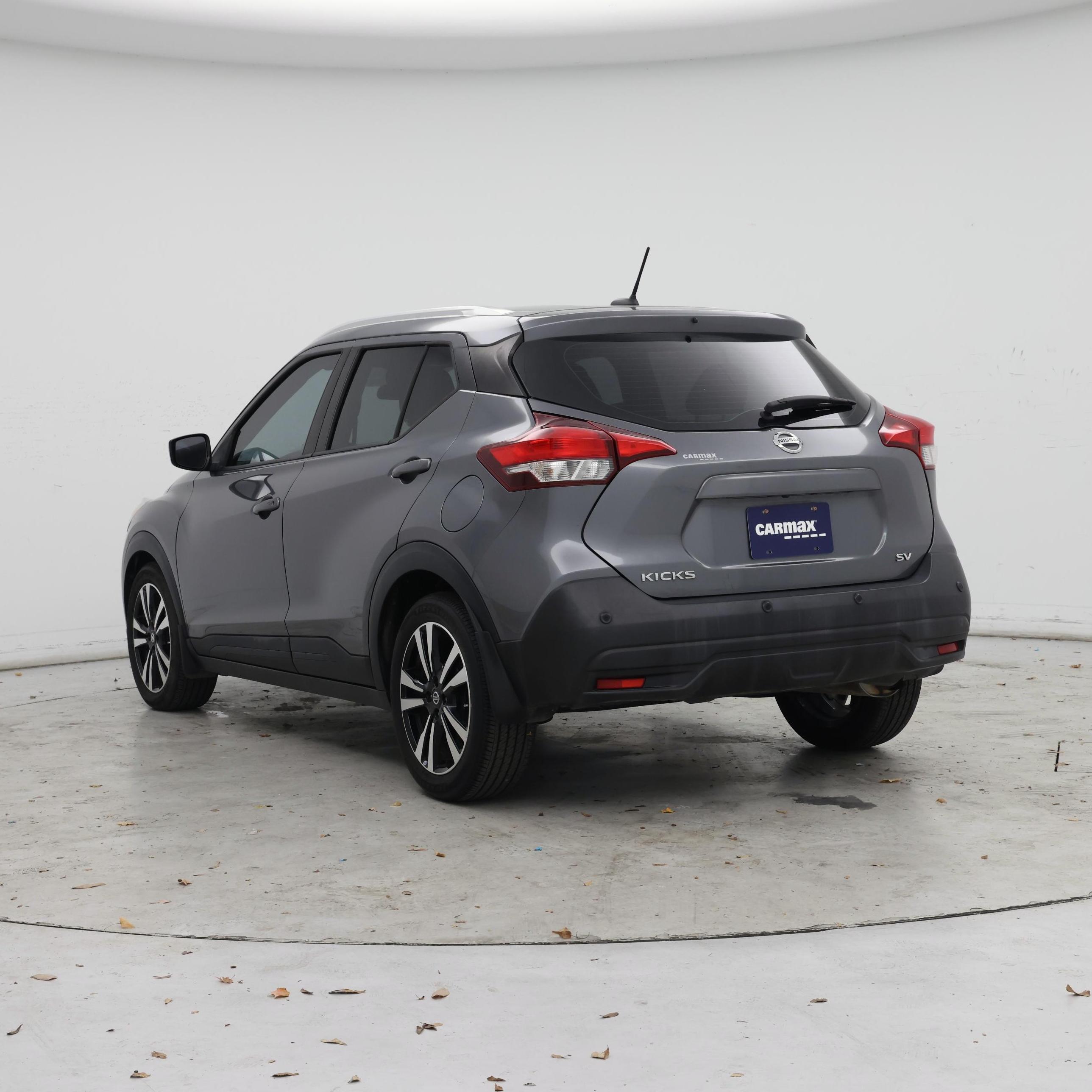 Thumbnail: 2020 Nissan Kicks - 2