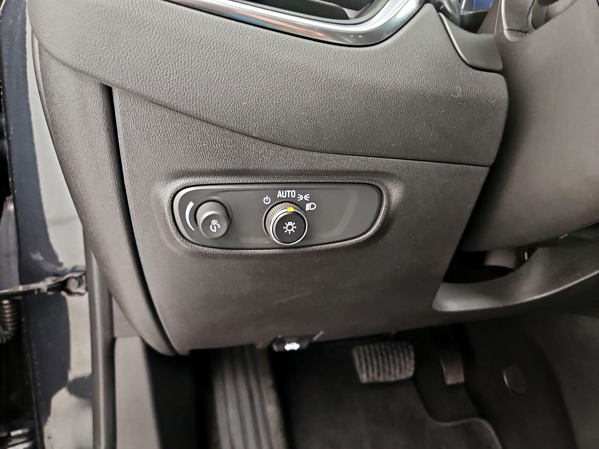 Thumbnail: 2023 Chevrolet Equinox - 13