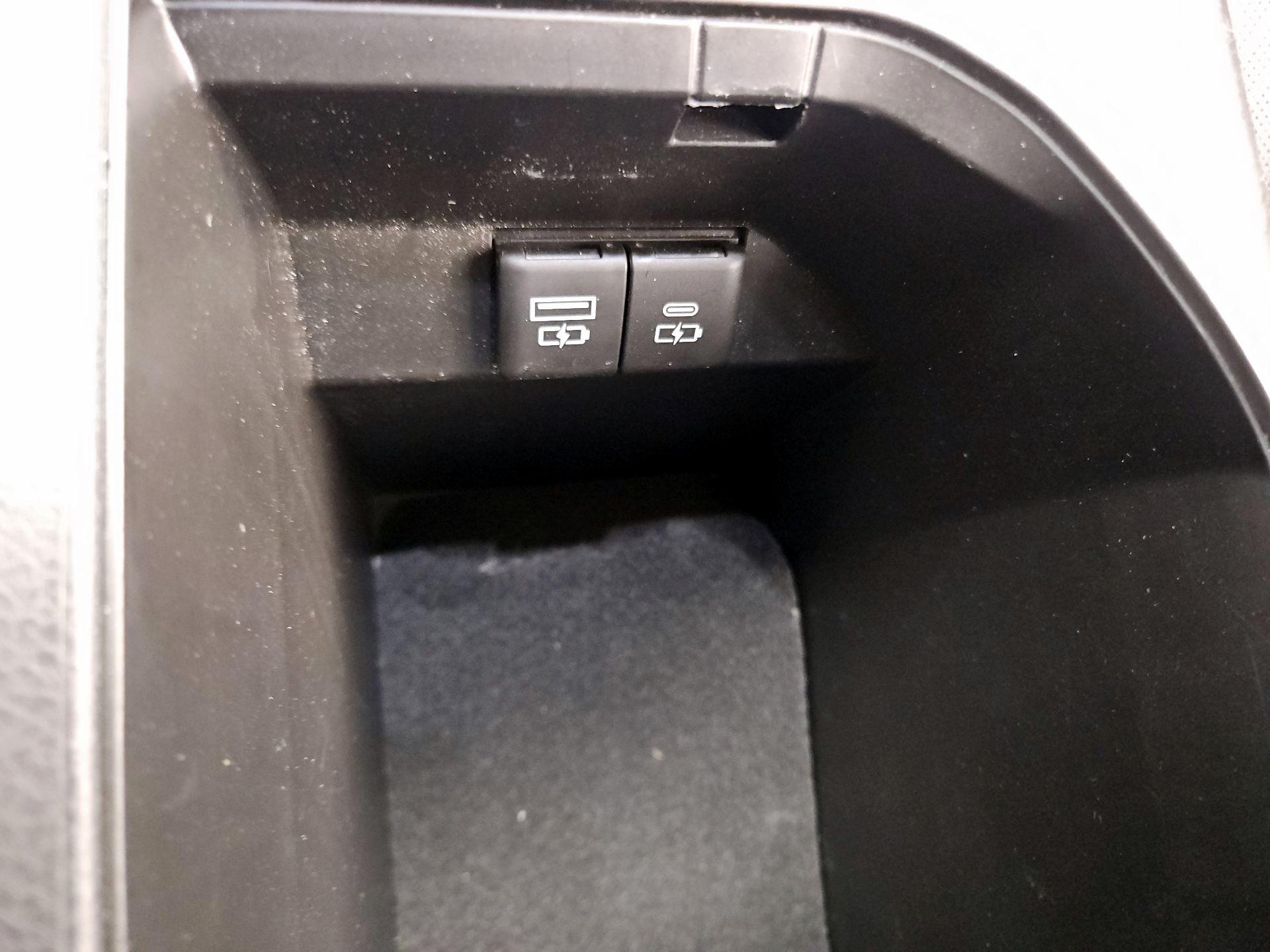 Thumbnail: 2023 Toyota Camry - 18