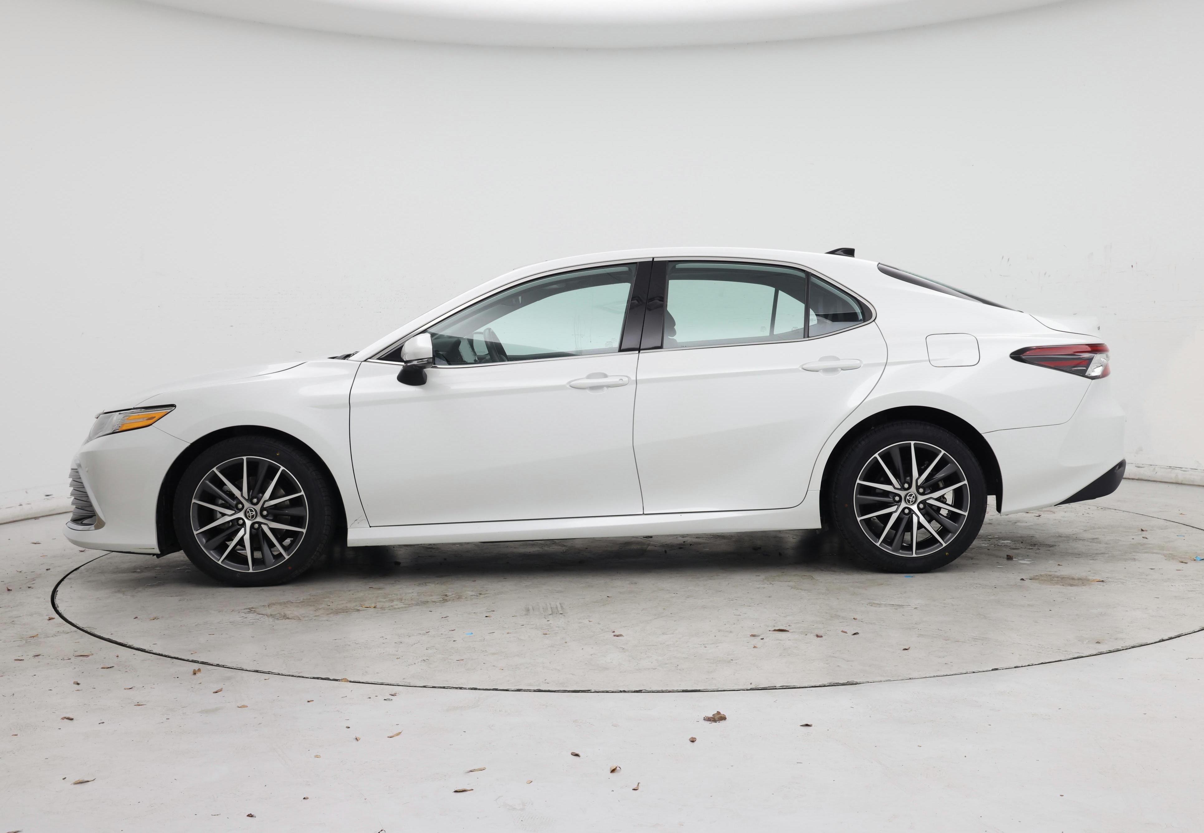 Thumbnail: 2023 Toyota Camry - 3