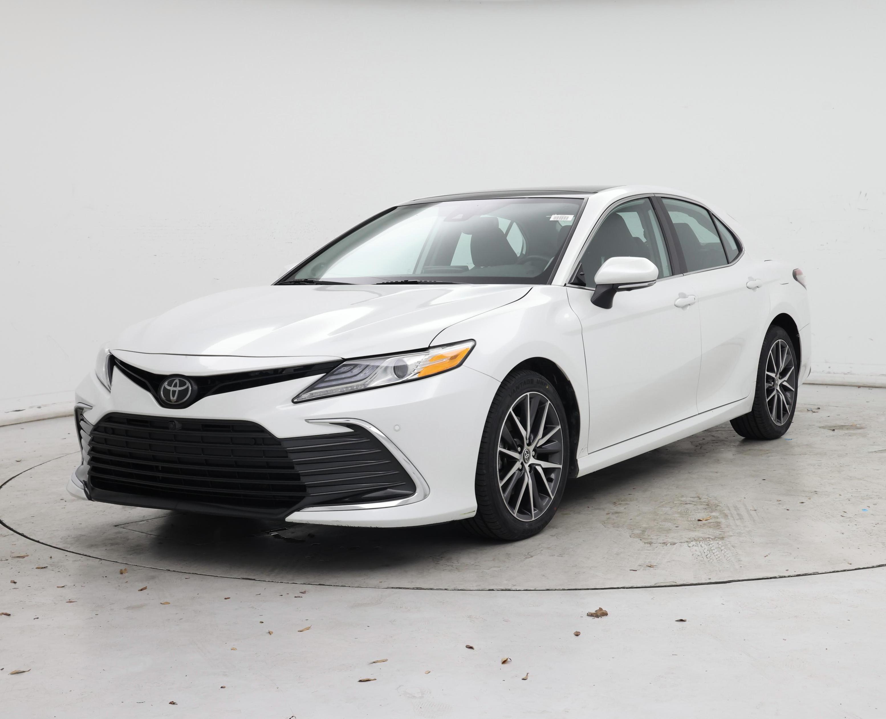 Thumbnail: 2023 Toyota Camry - 4