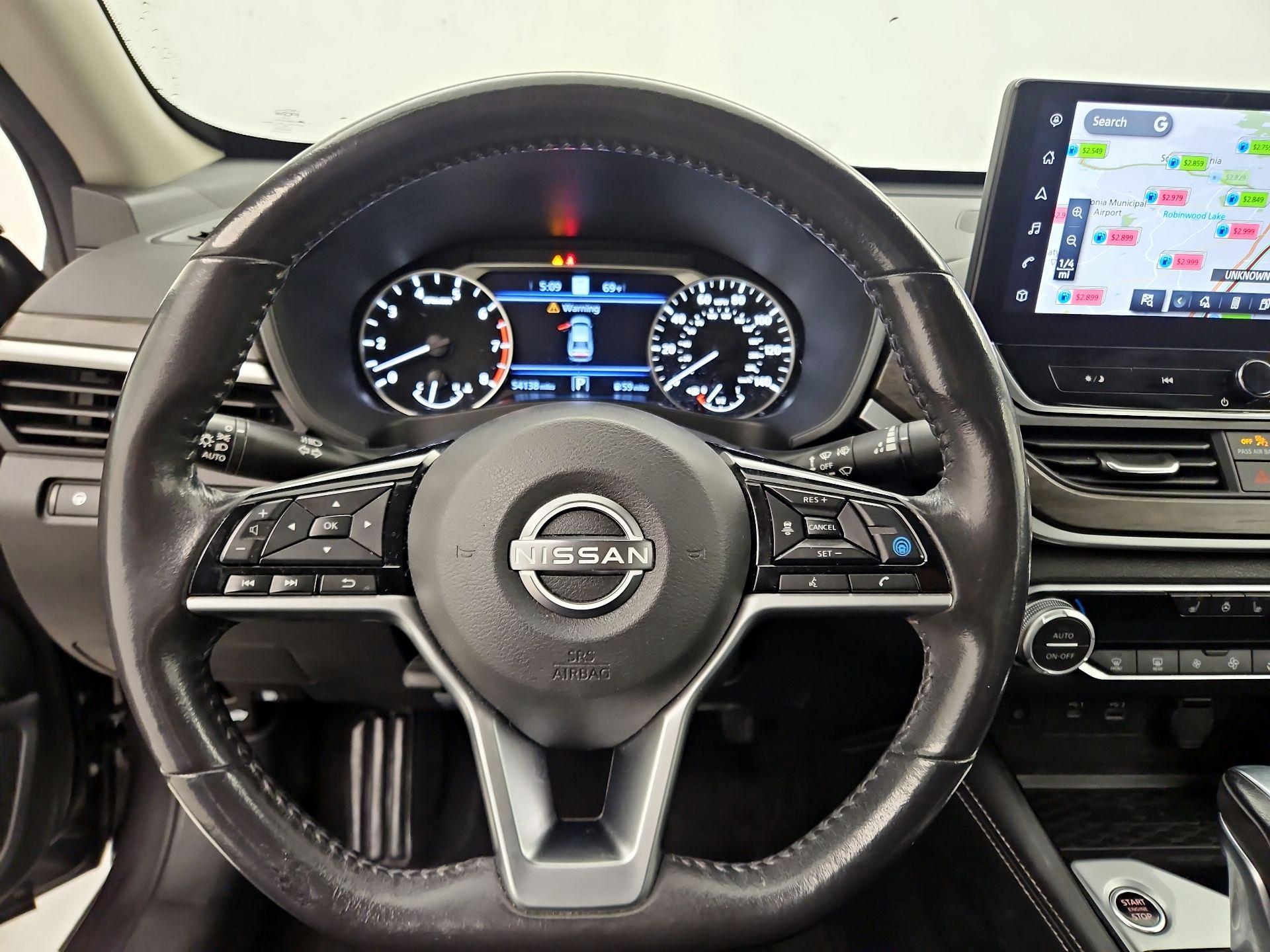 Thumbnail: 2023 Nissan Altima - 10