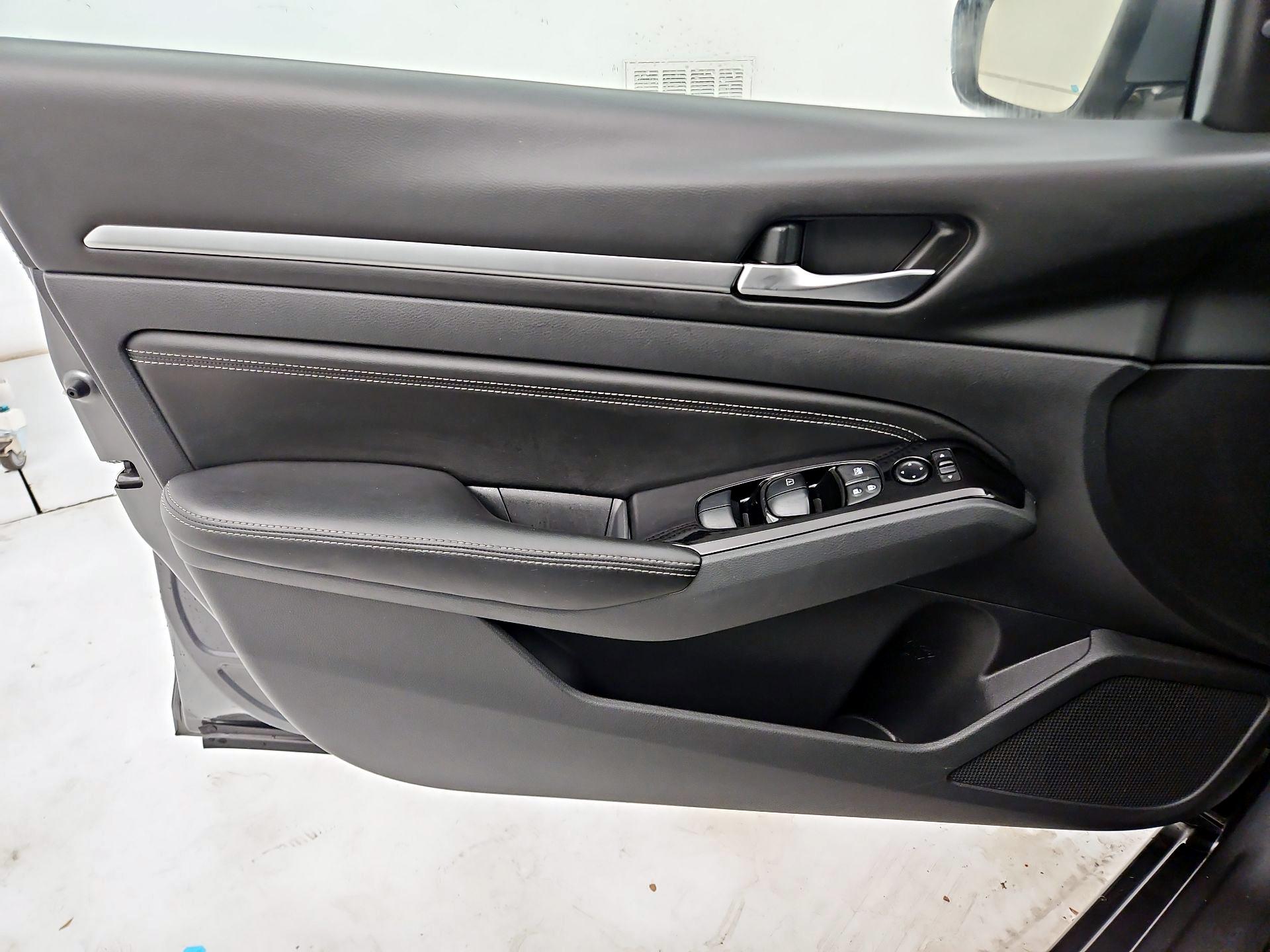 Thumbnail: 2023 Nissan Altima - 12