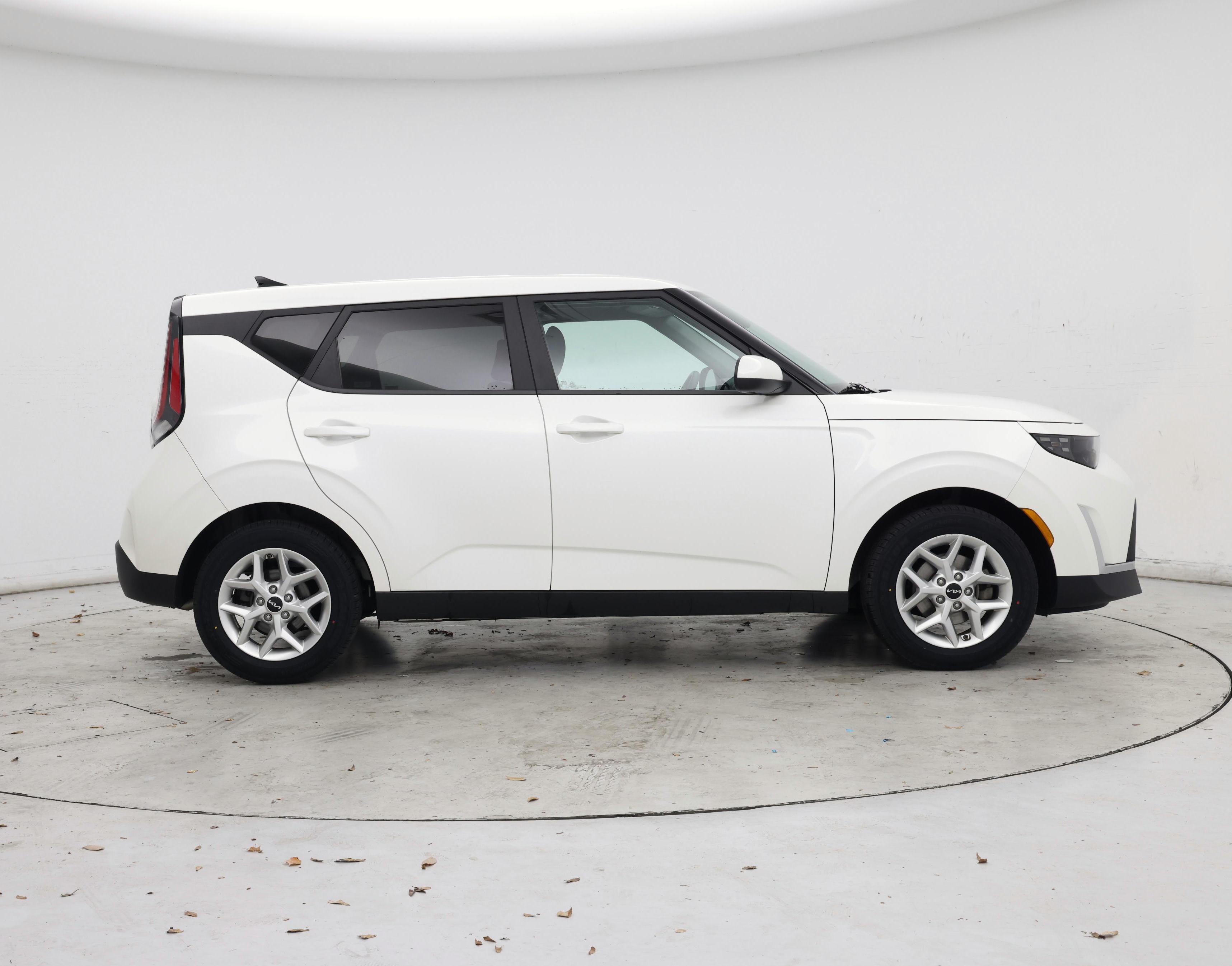 Thumbnail: 2023 Kia Soul - 7