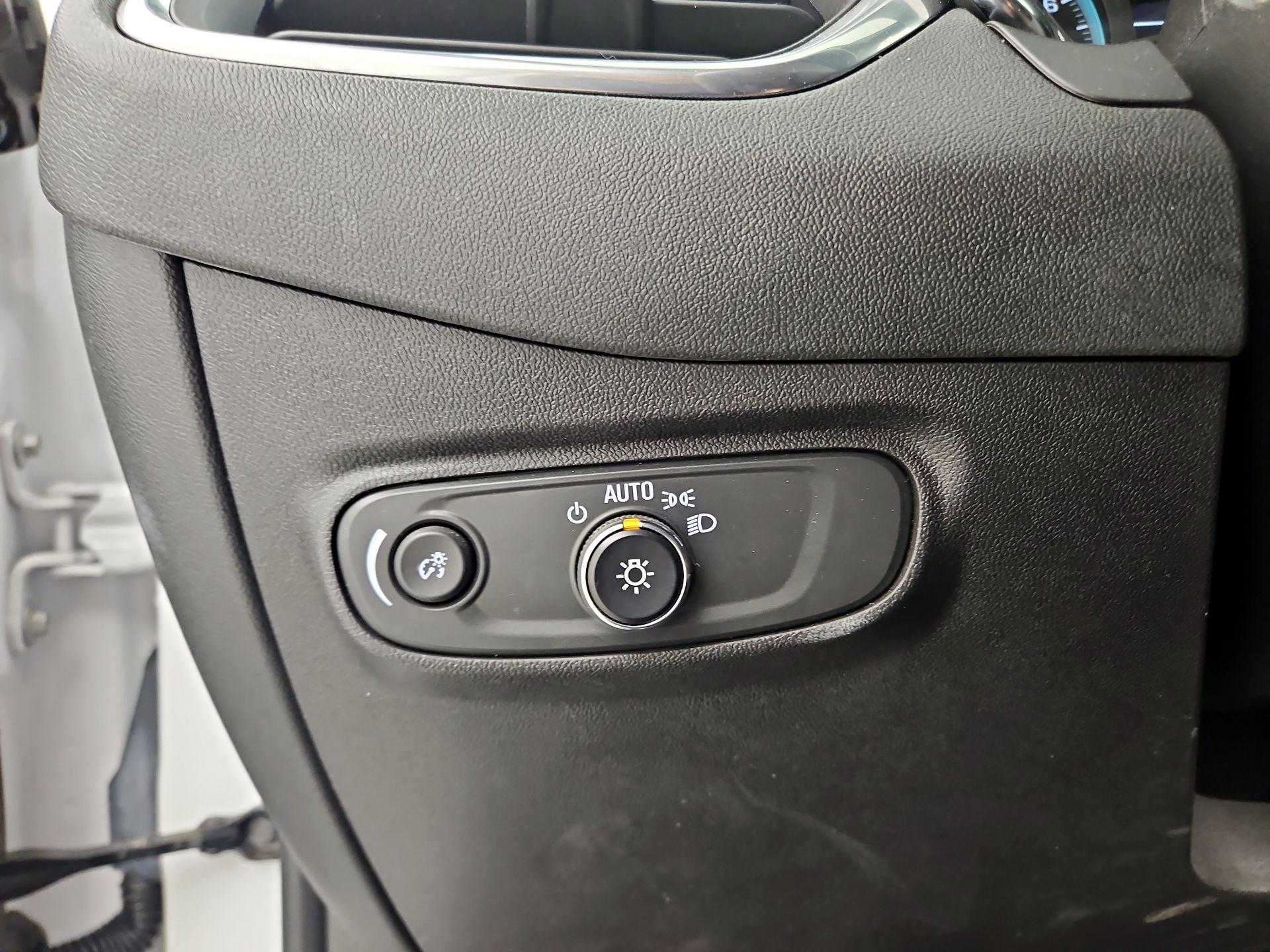 Thumbnail: 2023 Chevrolet Equinox - 13