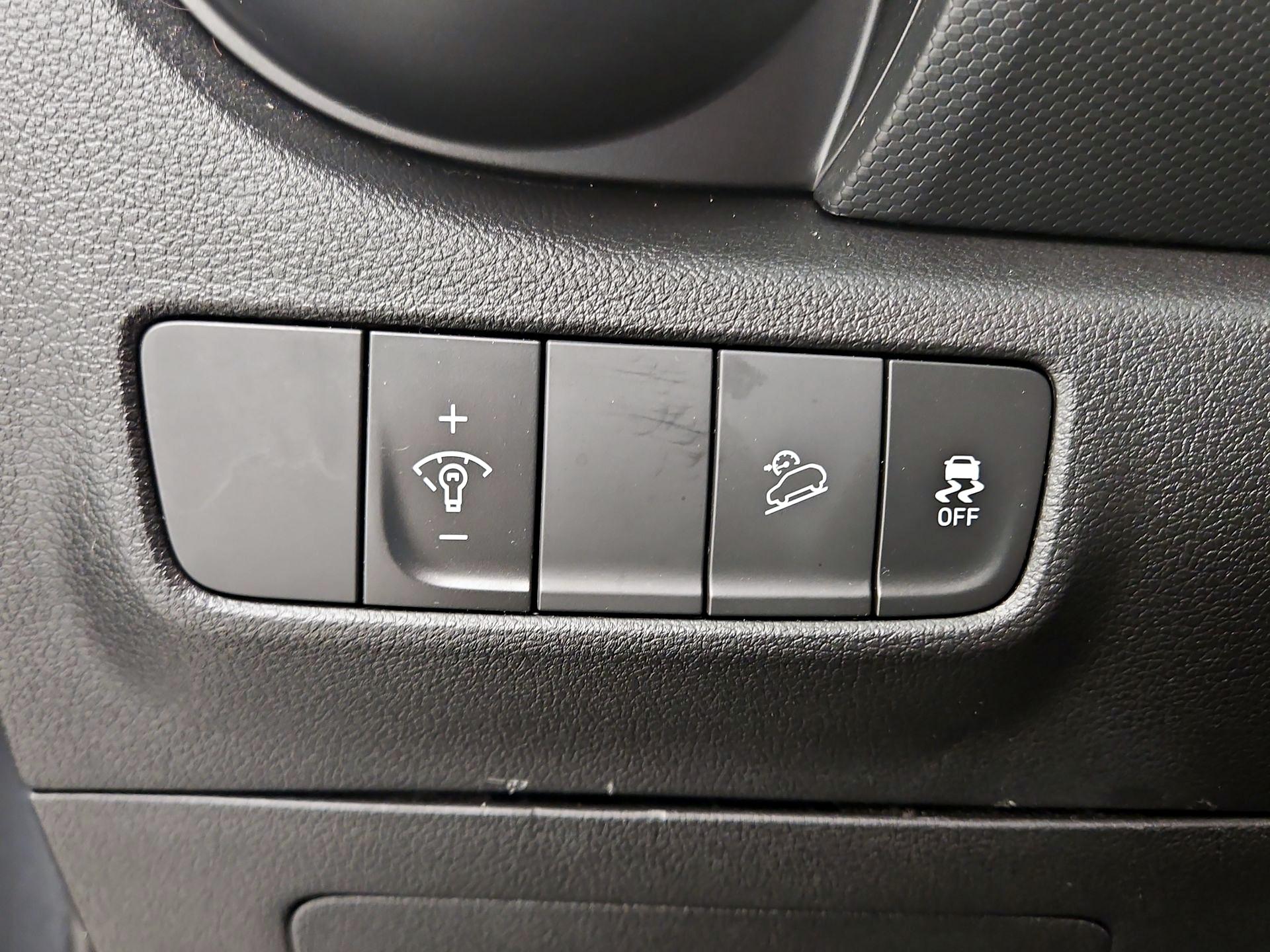 Thumbnail: 2023 Hyundai Kona - 13